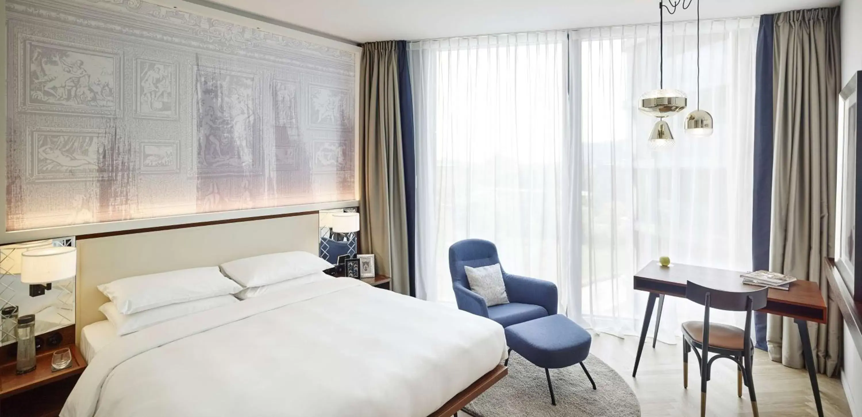 Photo of the whole room, Bed in Andaz Vienna Am Belvedere - a concept by Hyatt