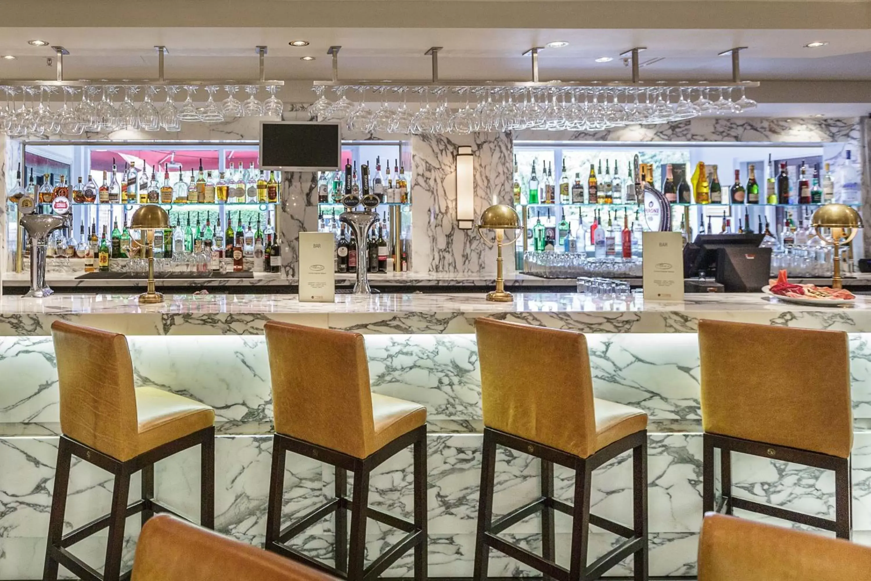 Restaurant/places to eat, Lounge/Bar in Delta Hotels by Marriott Manchester Airport