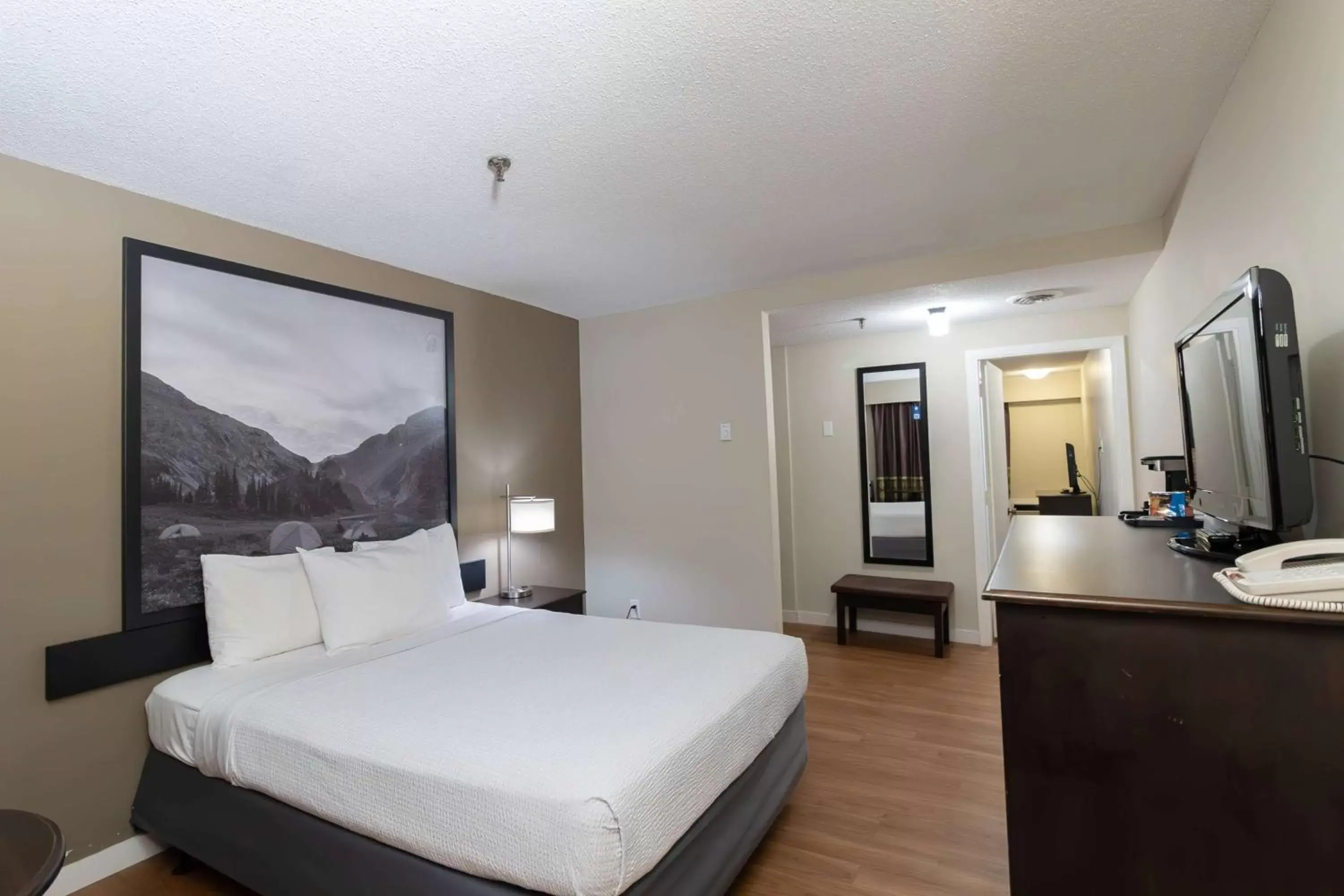 Photo of the whole room, Bed in Super 8 by Wyndham Prince George Photo of the whole room, Bed in Super 8 by Wyndham Prince George