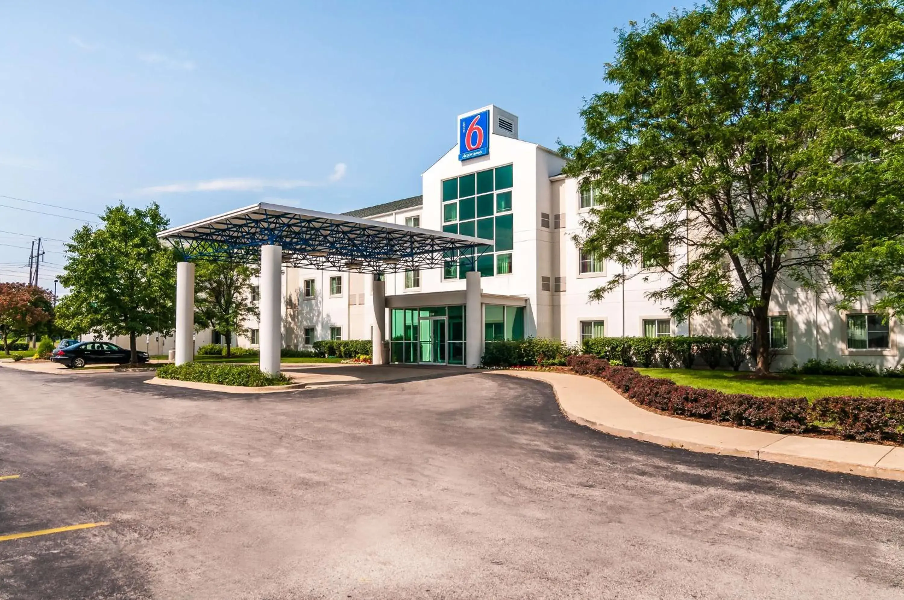 Property Building in Motel 6 Joliet, IL - Chicago - I-55