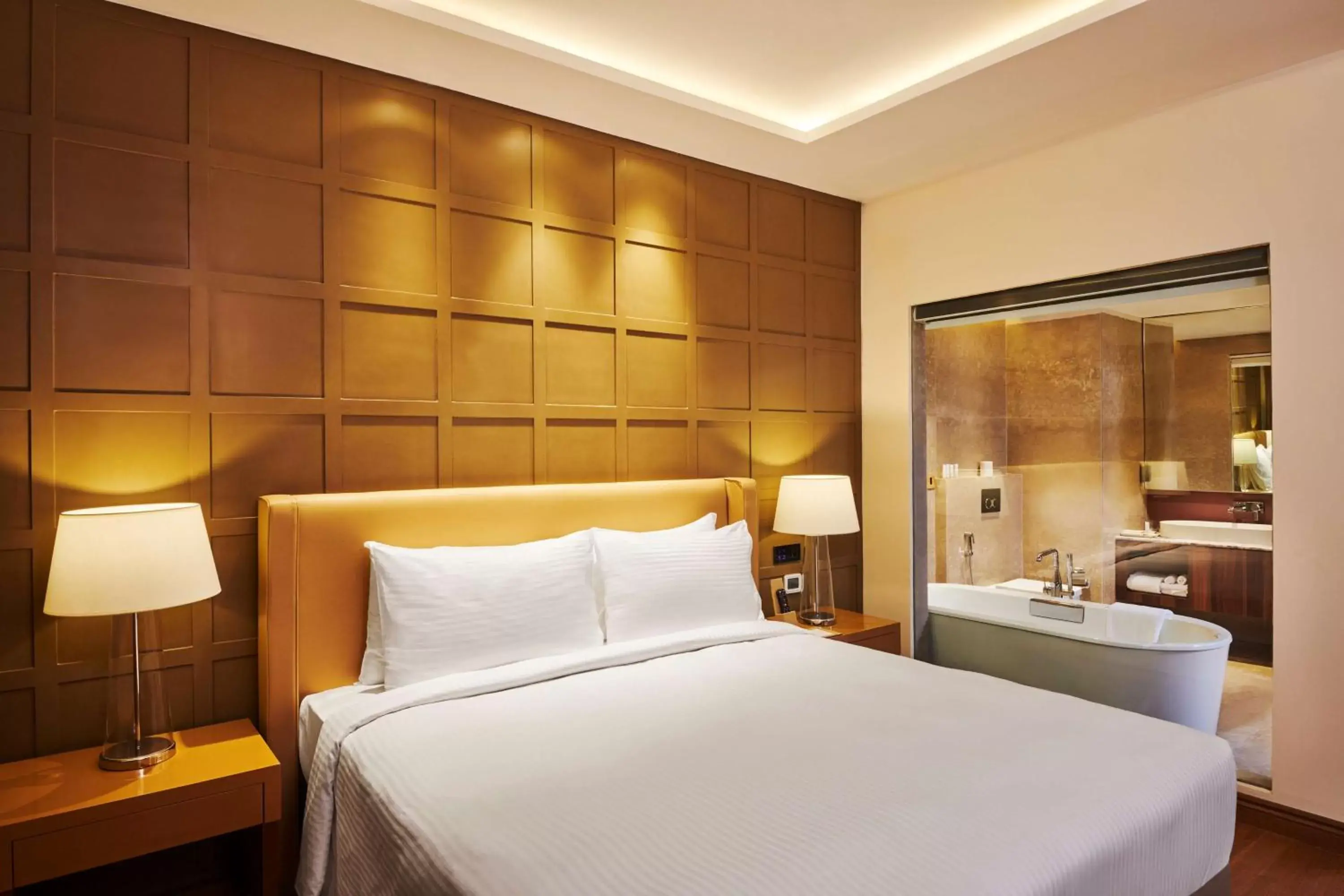 Bathroom, Bed in Hilton Garden Inn Lucknow Bathroom, Bed in Hilton Garden Inn Lucknow