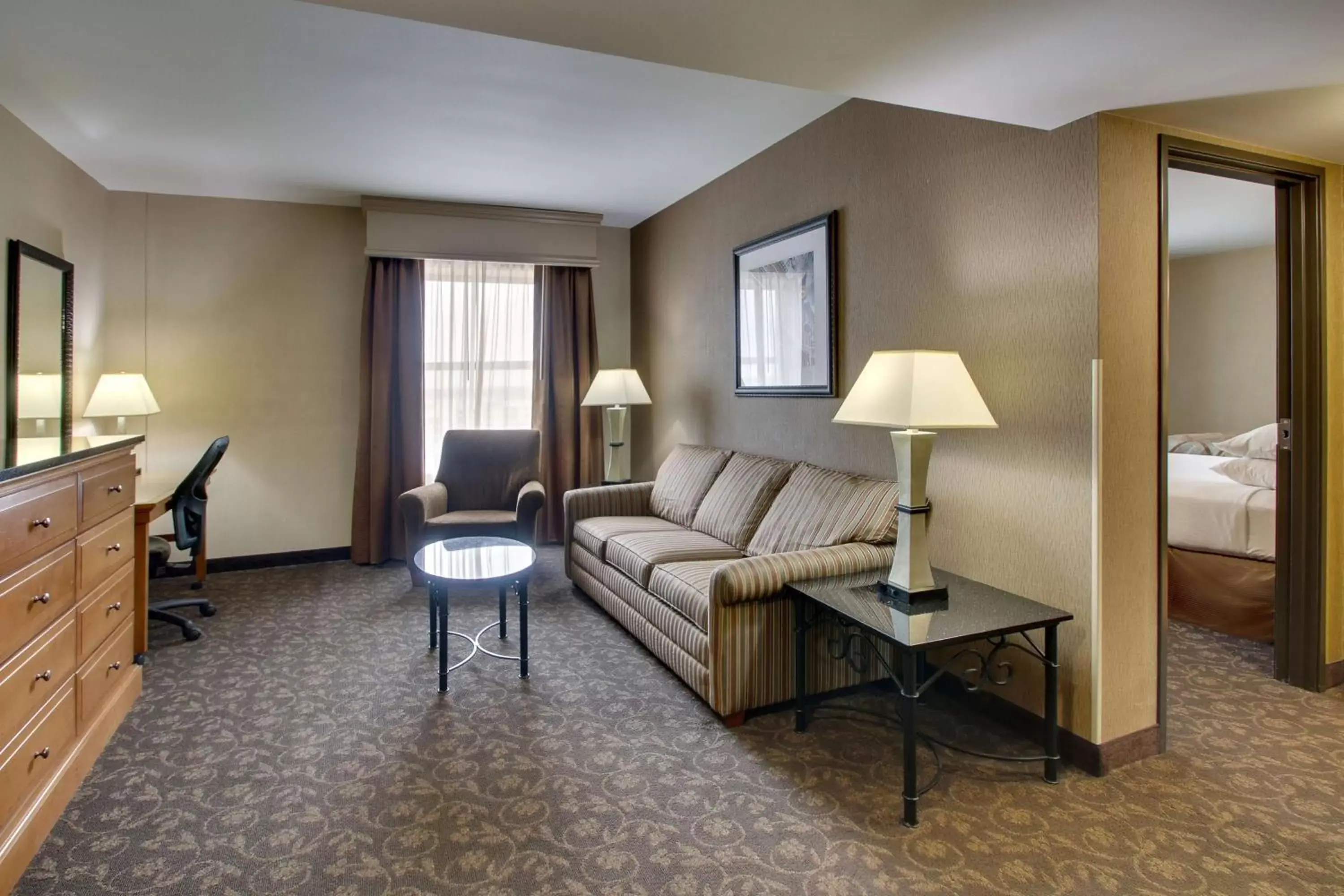 Photo of the whole room, Seating Area in Drury Plaza Hotel Broadview Wichita