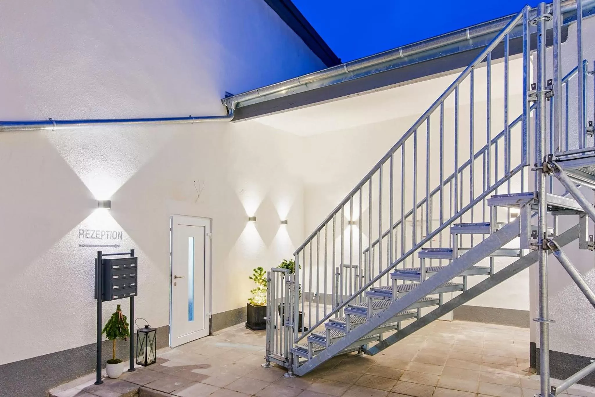 Property building in Hotel Phoenix