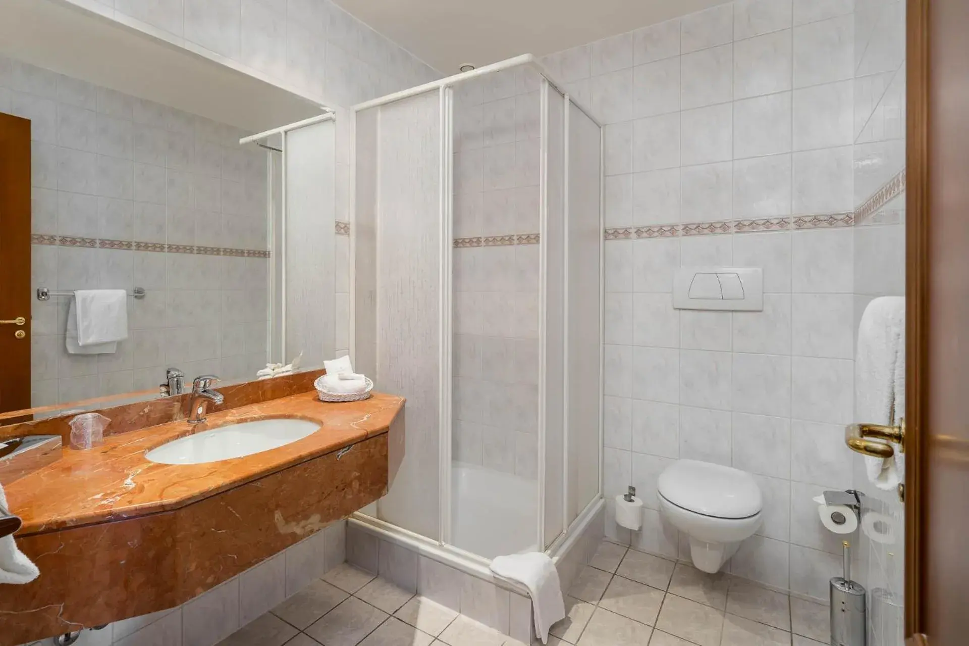 Bathroom in Hotel Le Rive