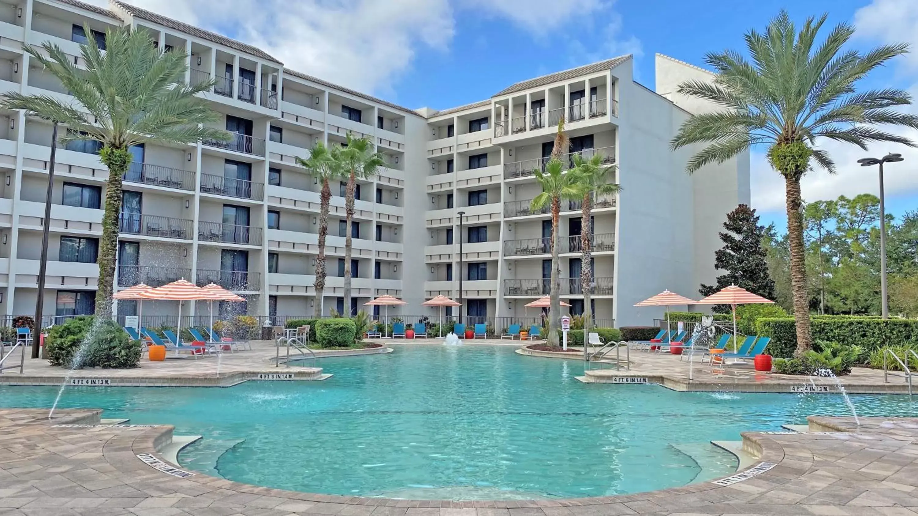 Swimming pool, Property Building in Holiday Inn Orlando – Disney Springs™ Area, an IHG Hotel