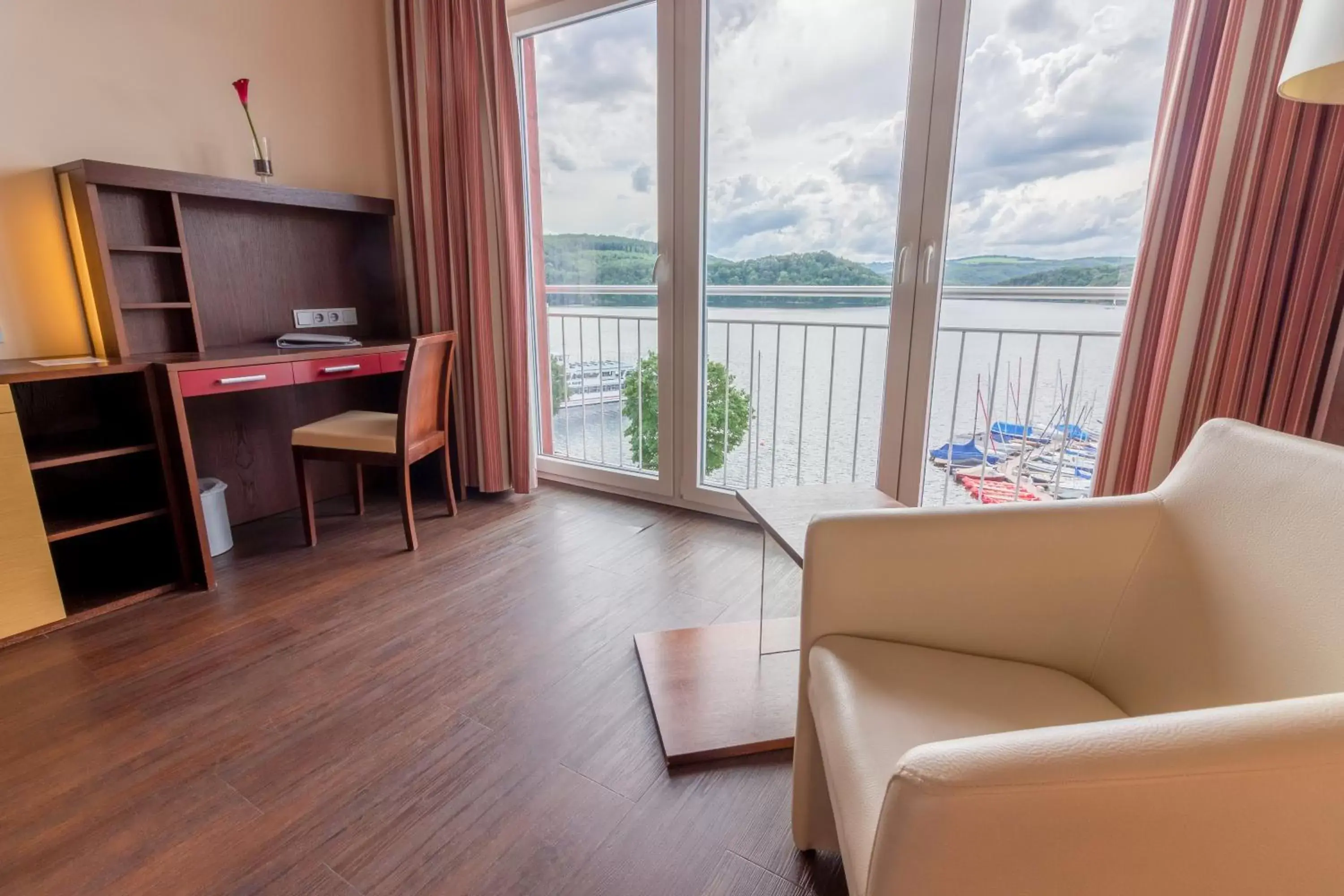 Double Room with Lake View - single occupancy in Der Seehof Double Room with Lake View - single occupancy in Der Seehof