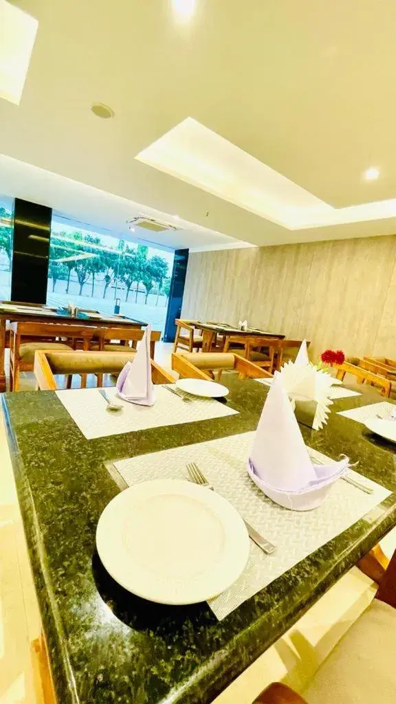 Restaurant/Places to Eat in MAA KRIPA HOTEL and BANQUETS