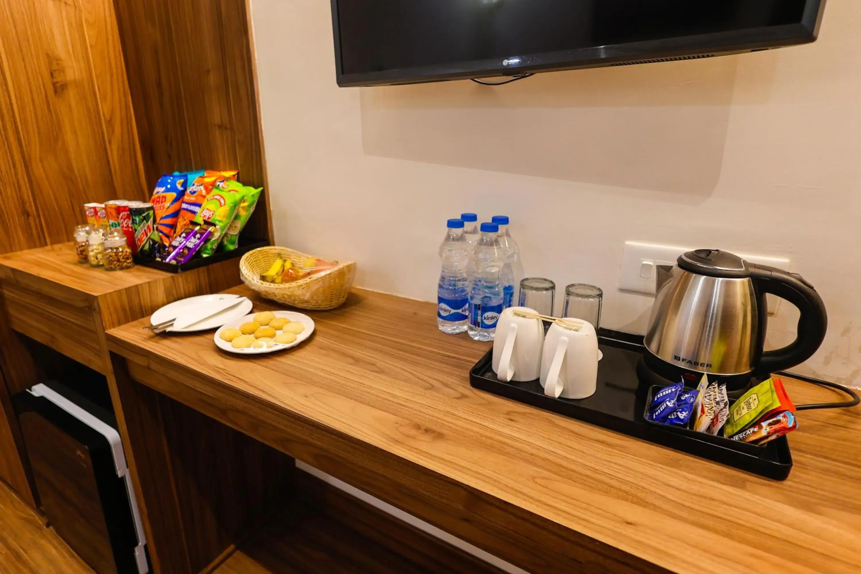 Coffee/tea facilities in Hotel Dolphin International