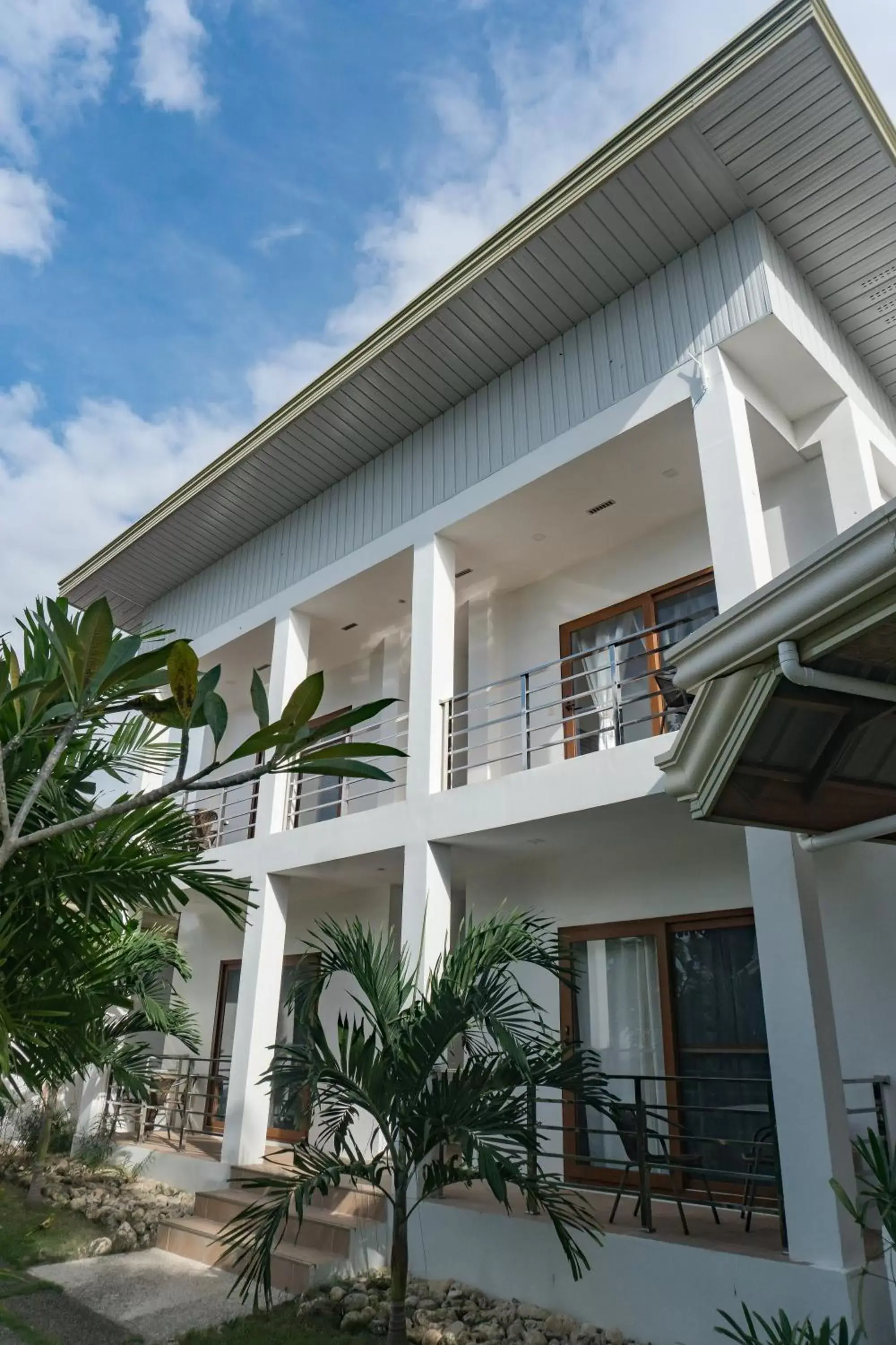 Property Building in Quo Vadis Dive Resort