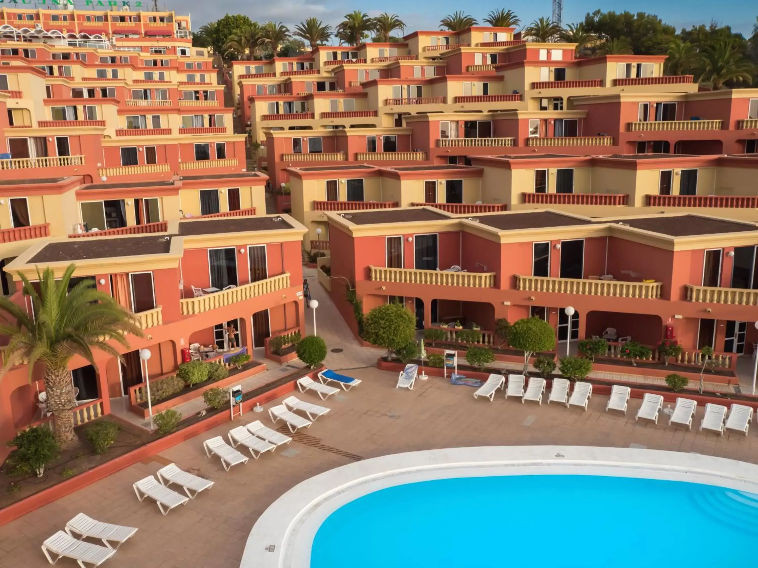 Bird's eye view, Pool View in Laguna Park 2