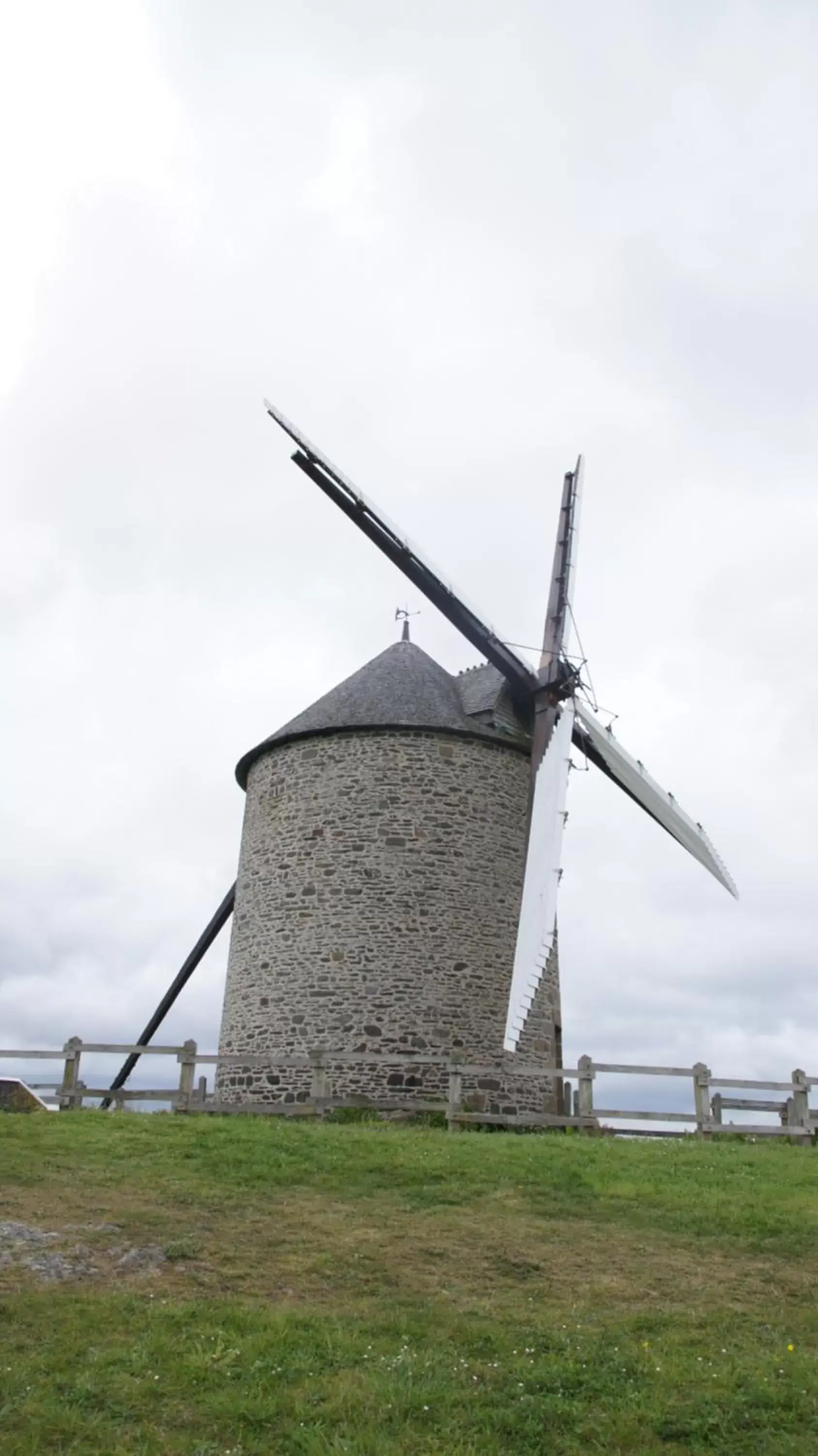 Entertainment, Property Building in Les Colombes de la Baie du Mont Saint-Michel