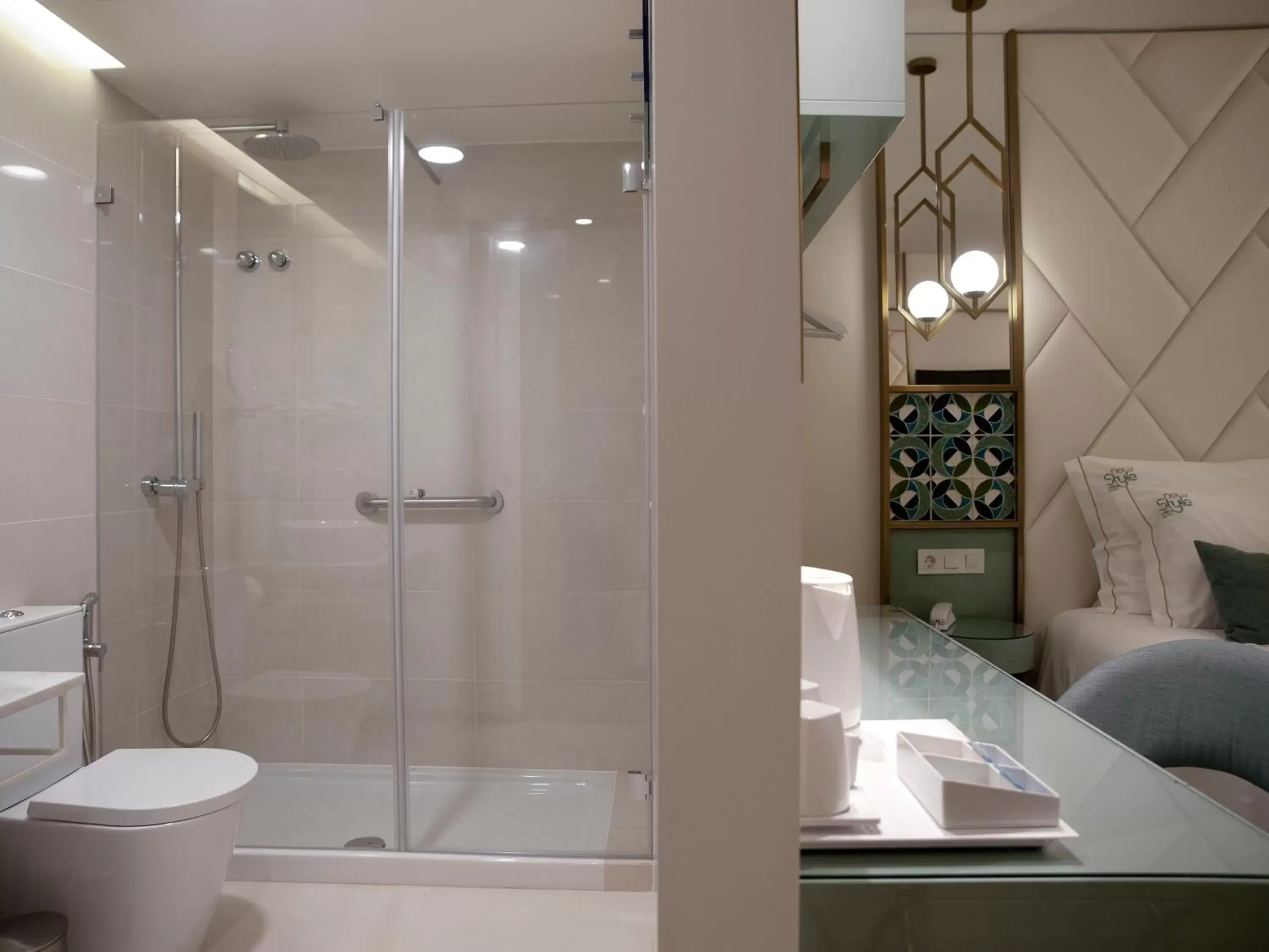 Toilet, Bathroom in New Style Lisbon Hotel