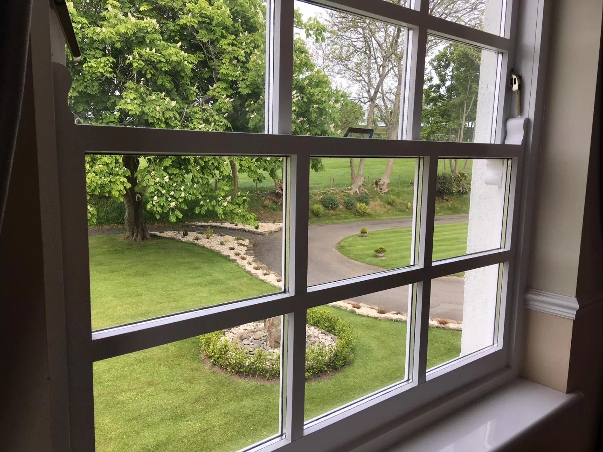 Garden view in Beggars Reach Hotel