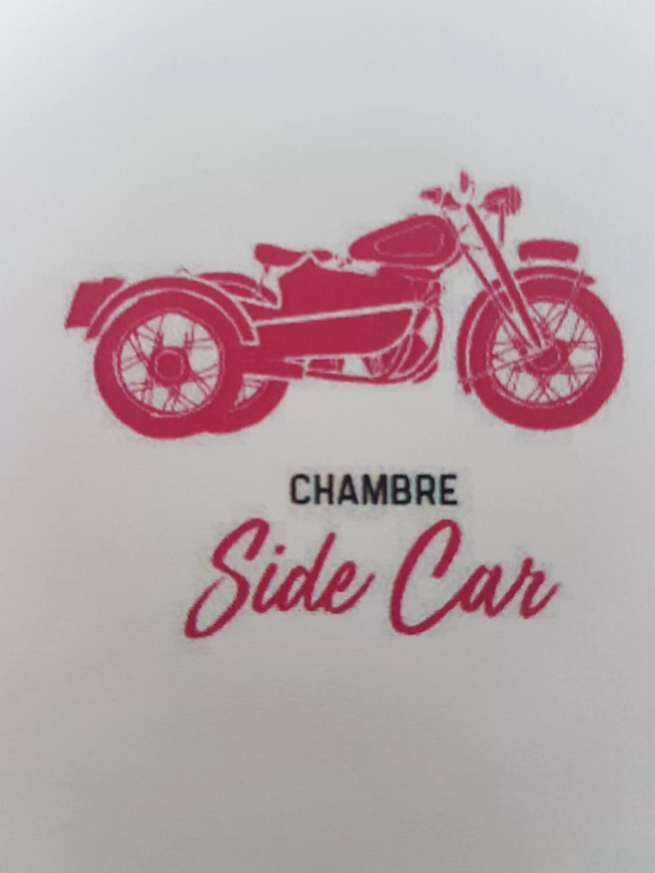 Text overlay in hotelF1 Moret Fontainebleau