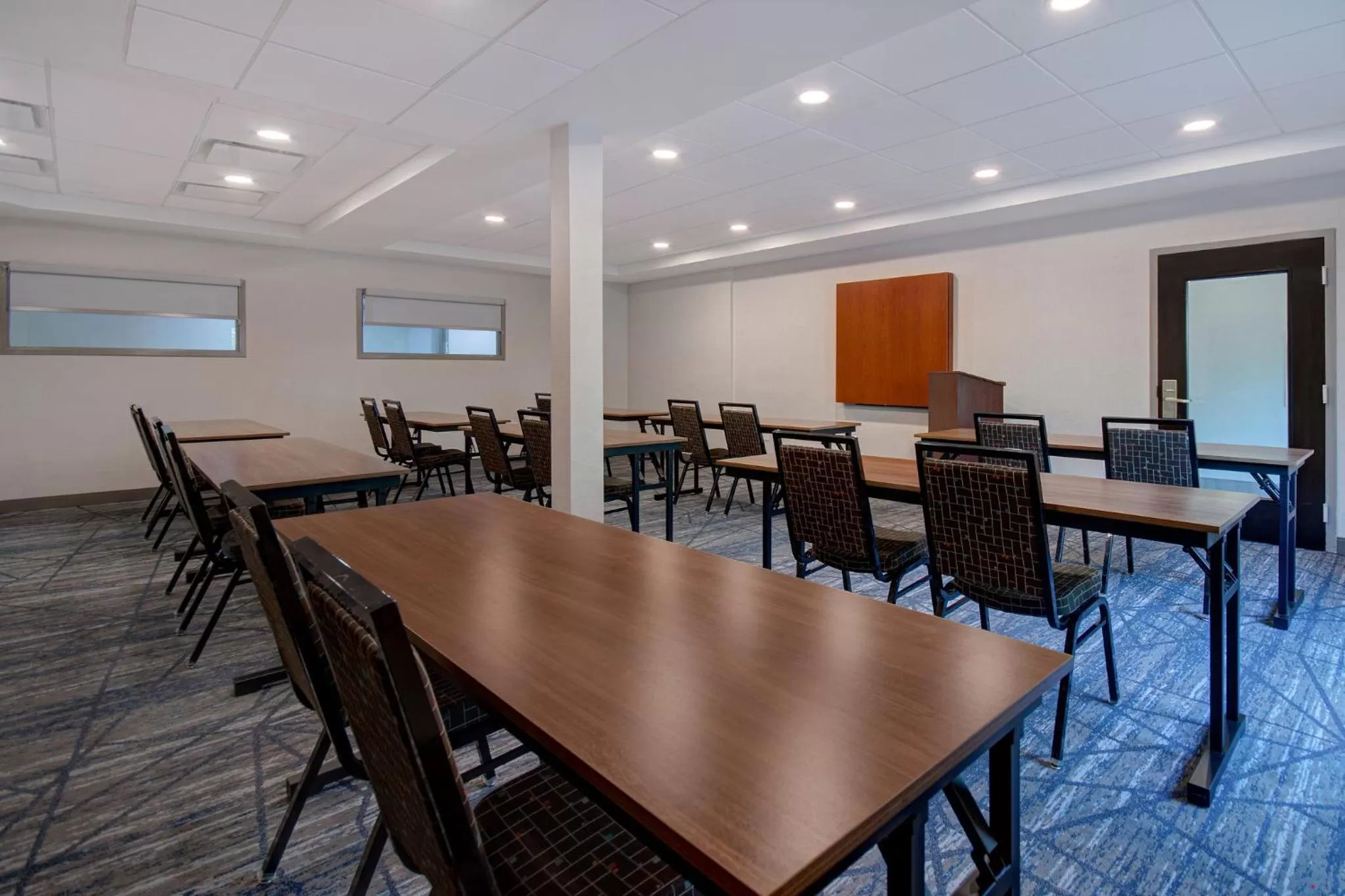 Meeting/conference room in Holiday Inn Express Marietta - Atlanta Northwest by IHG