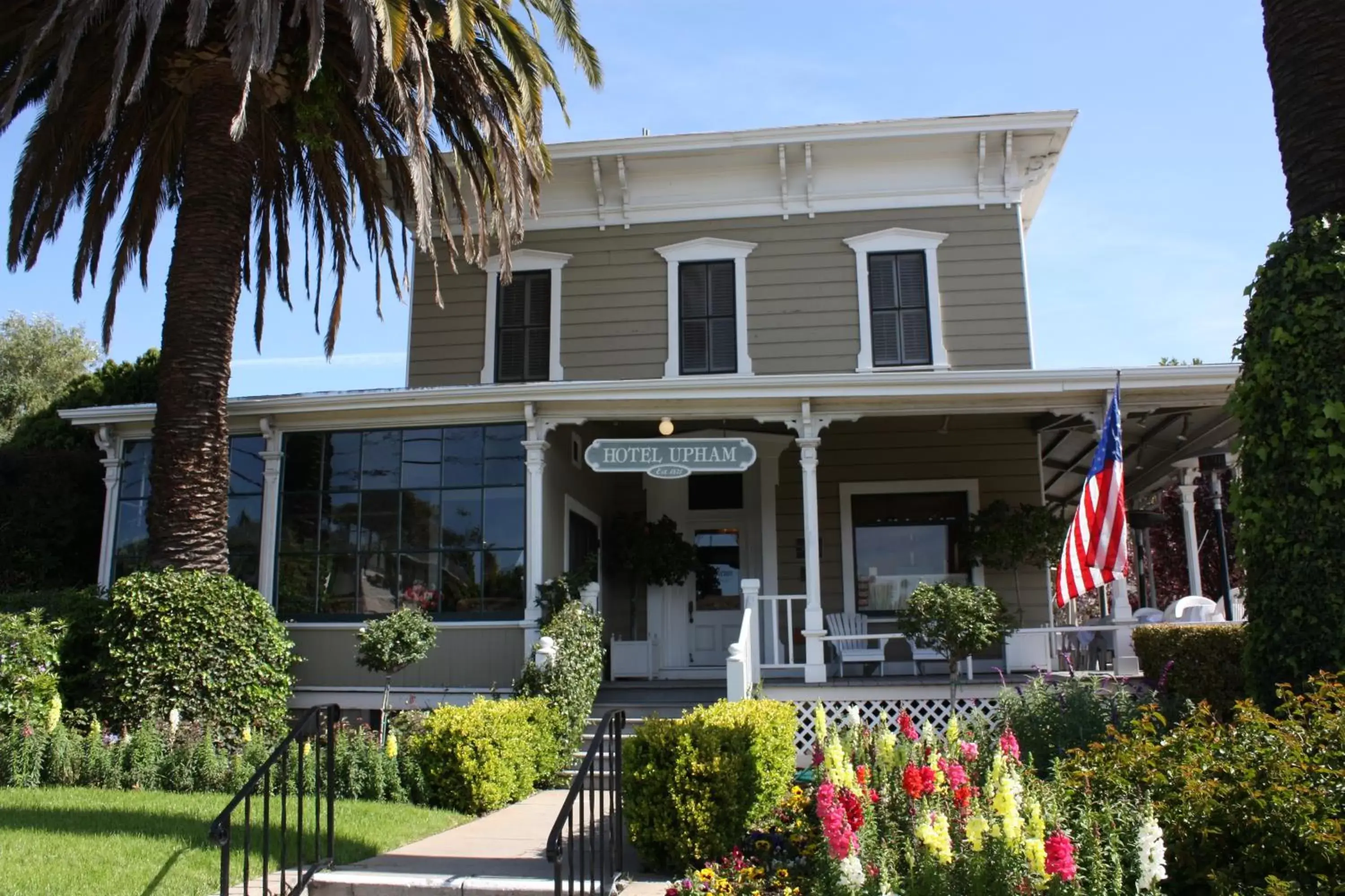 Facade/entrance in The Upham Hotel Facade/entrance in The Upham Hotel