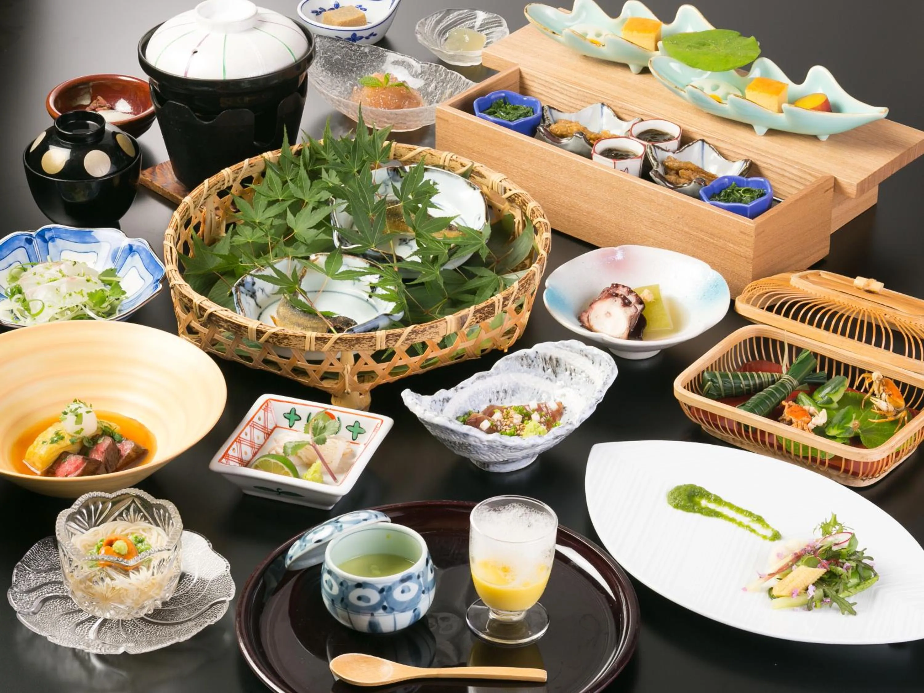 Dinner in Arima Onsen Taketoritei Maruyama