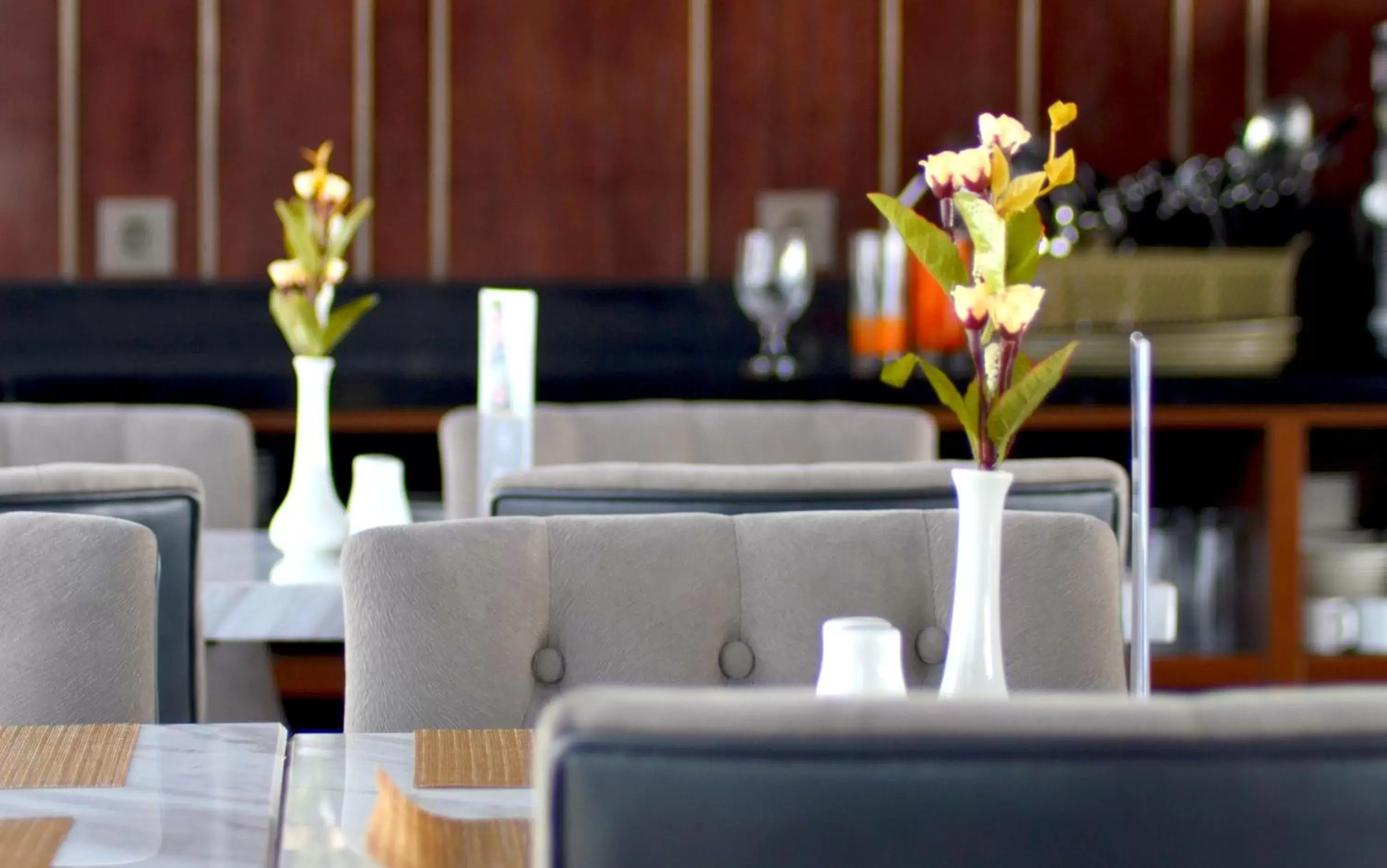 Restaurant/places to eat in Louis Kienne Hotel Simpang Lima Restaurant/places to eat in Louis Kienne Hotel Simpang Lima