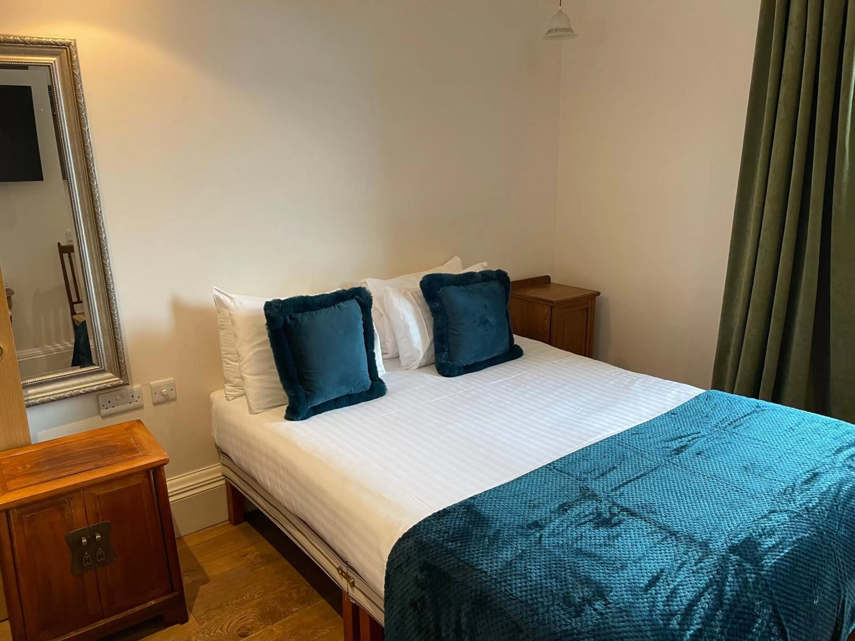 Bed in Banners House Hotel