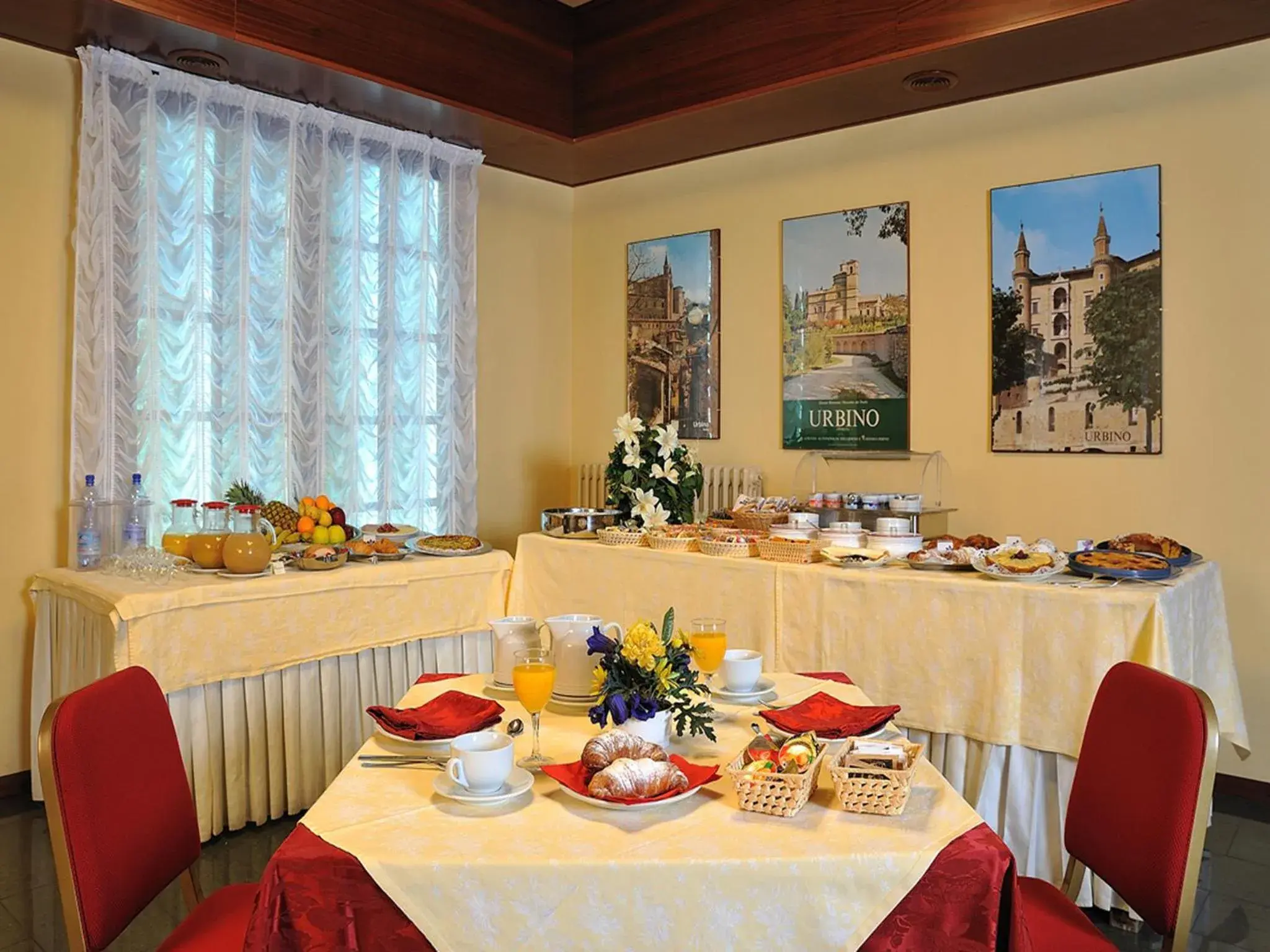 Buffet breakfast, Restaurant/Places to Eat in Hotel & Residence Dei Duchi