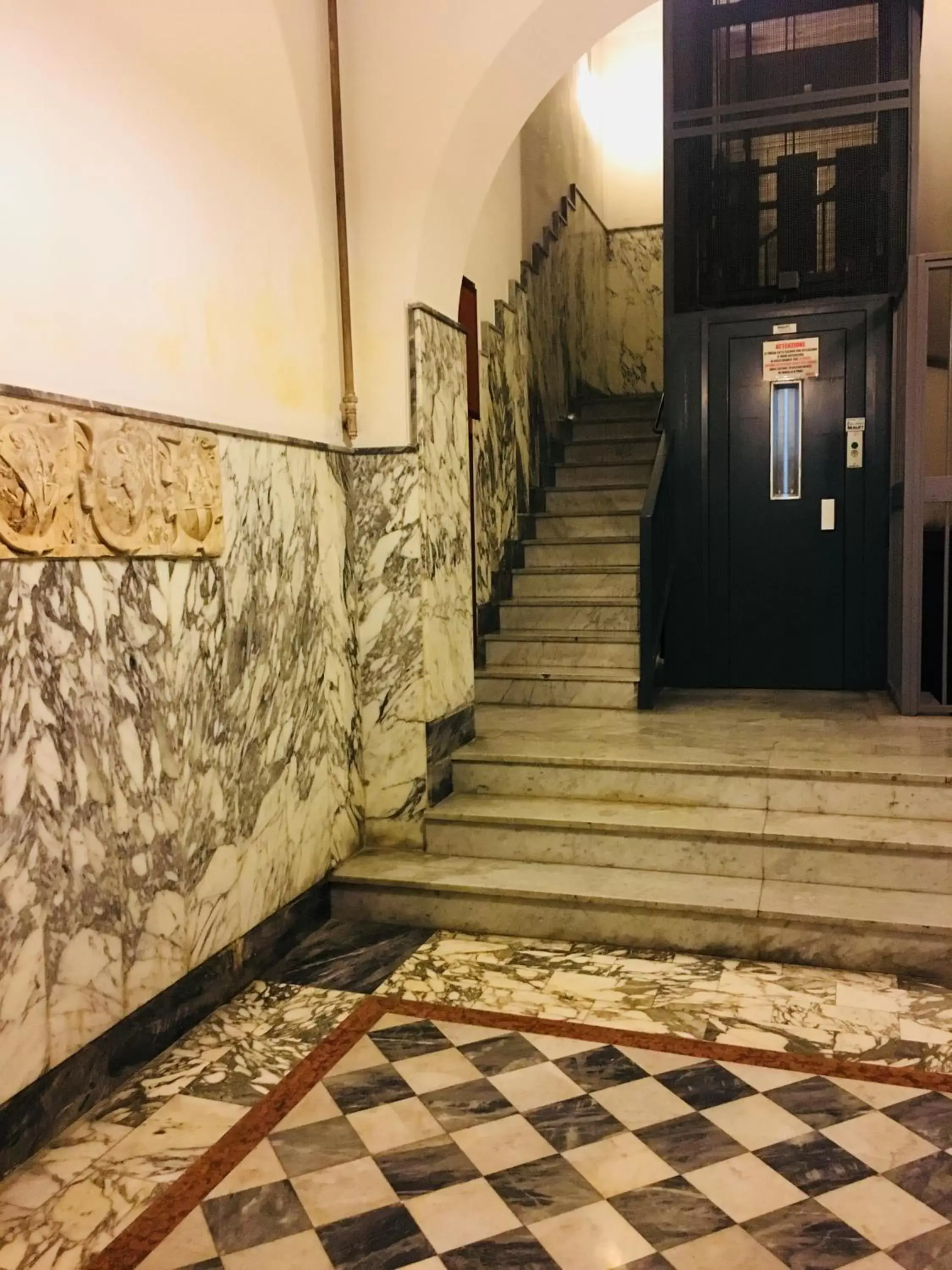 Facade/entrance in B&B Grande Archivio Napoli