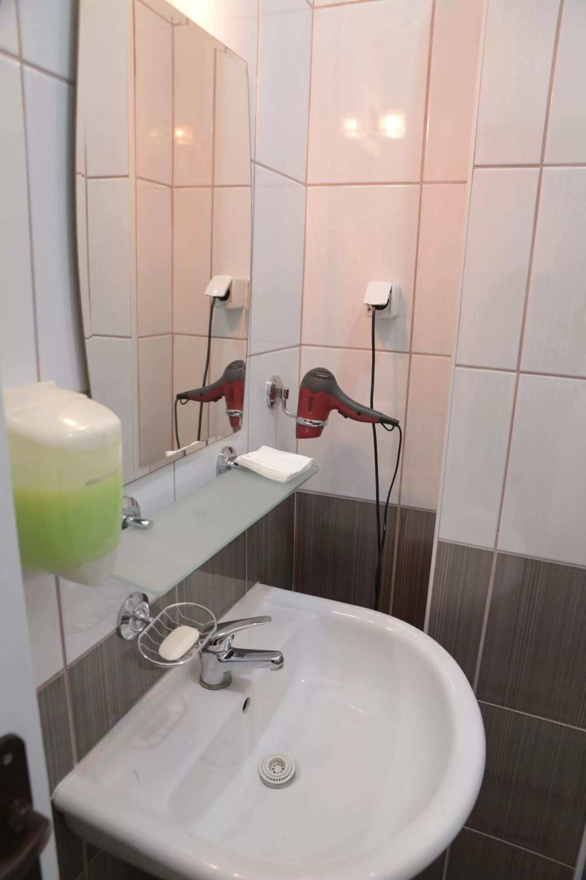 Guest House GOLDEN COIN