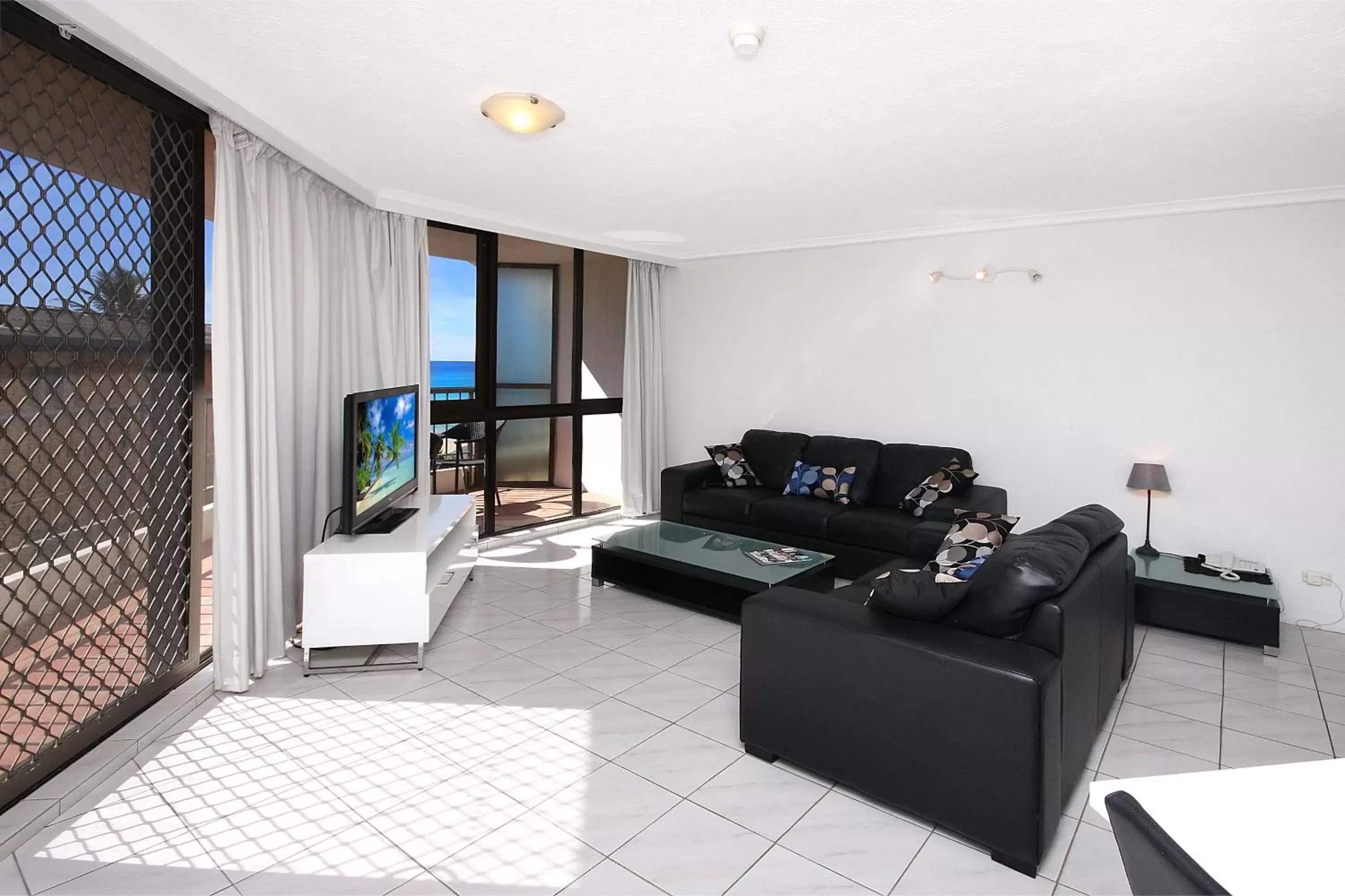 Living room, Seating Area in Spindrift on the Beach - Absolute Beachfront