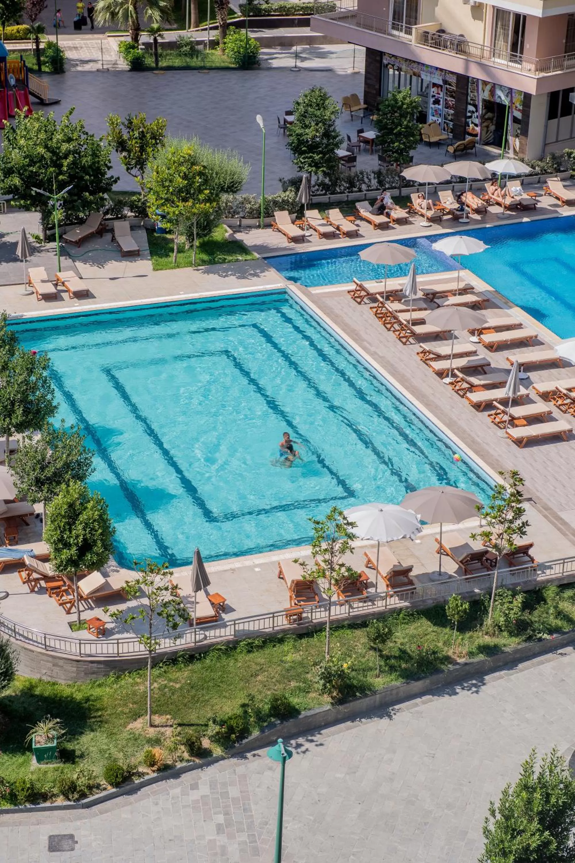 Property building in Deluxe & Executive SPA by Rafaelo