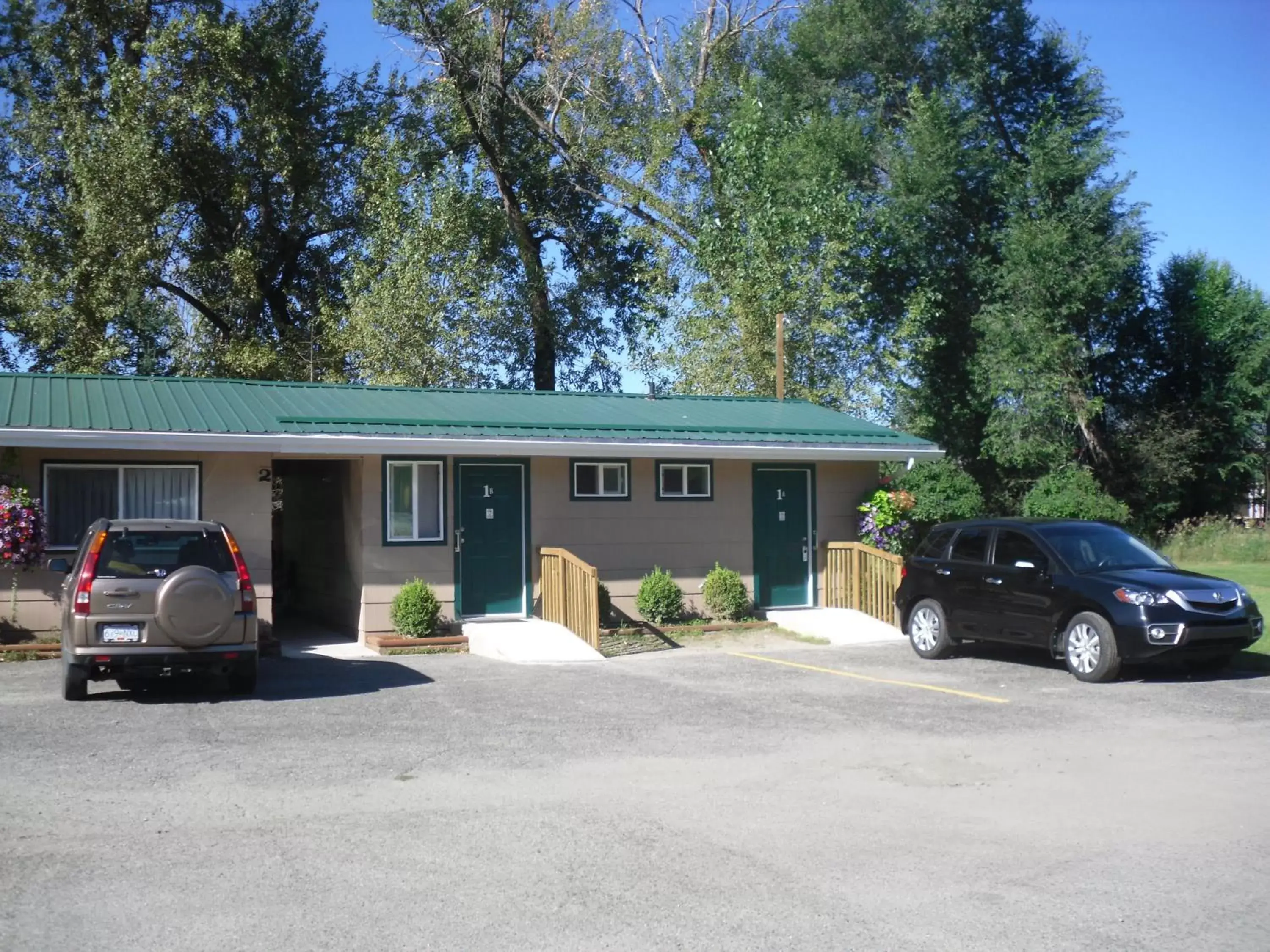 Property Building in Johnny's Motel