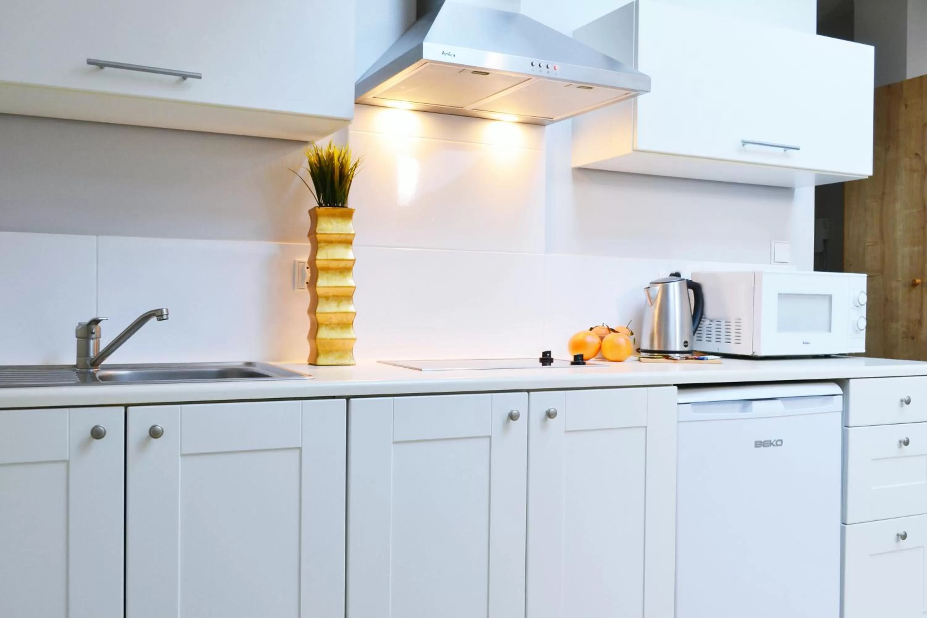 Kitchen/Kitchenette in 21 Floriańska Street Apartments