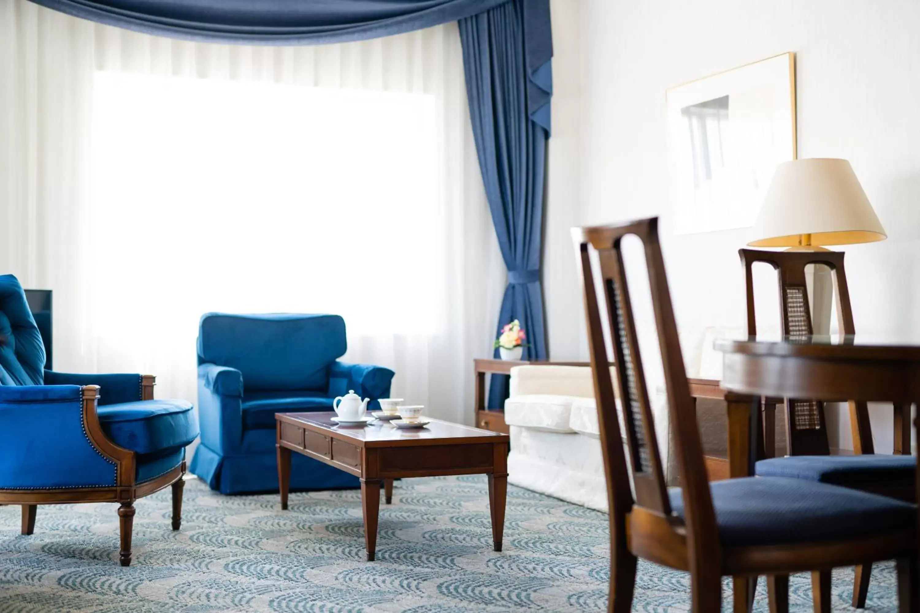 Living room, Seating Area in Hotel Okura Niigata