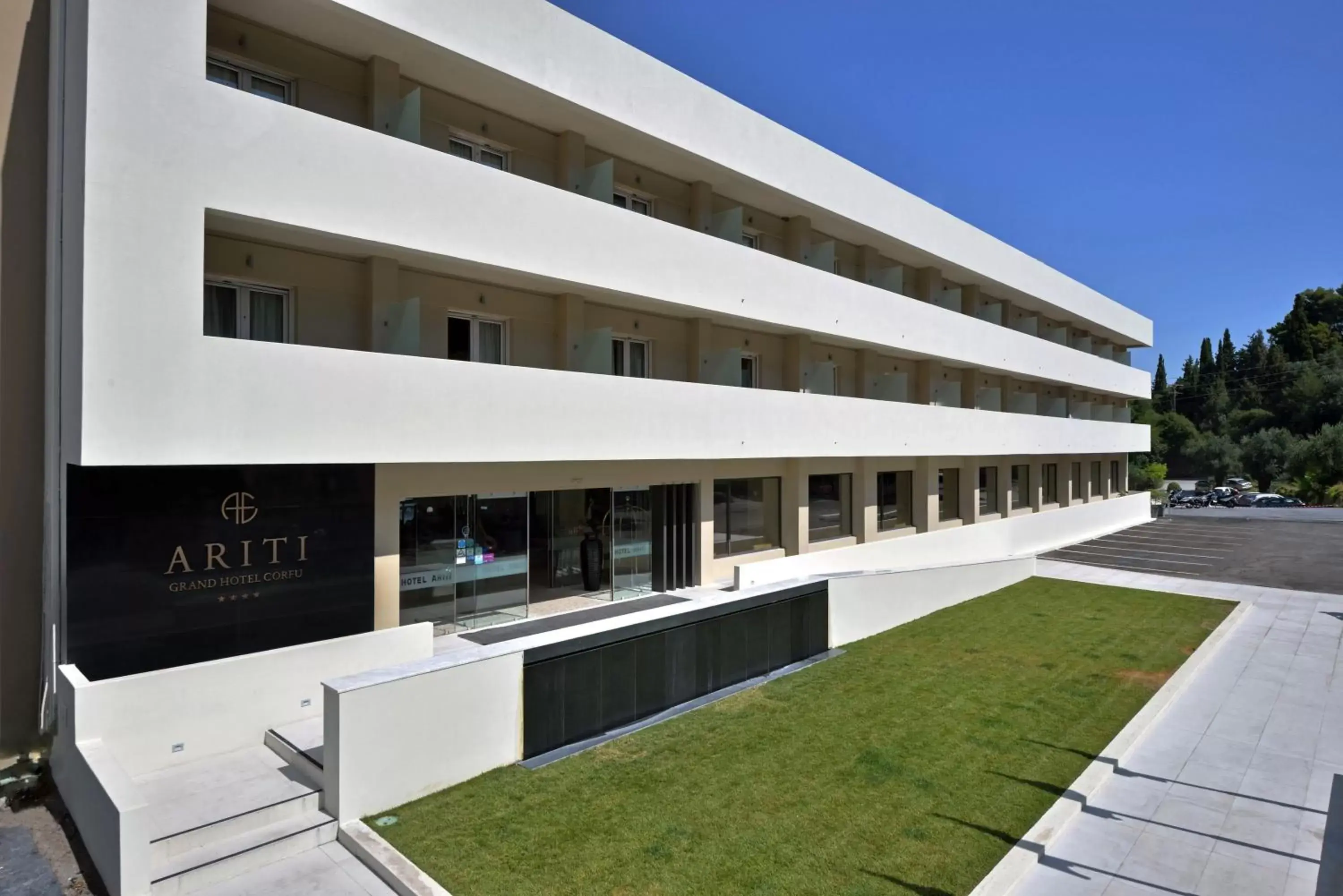 Facade/entrance, Property Building in Ariti Grand Hotel