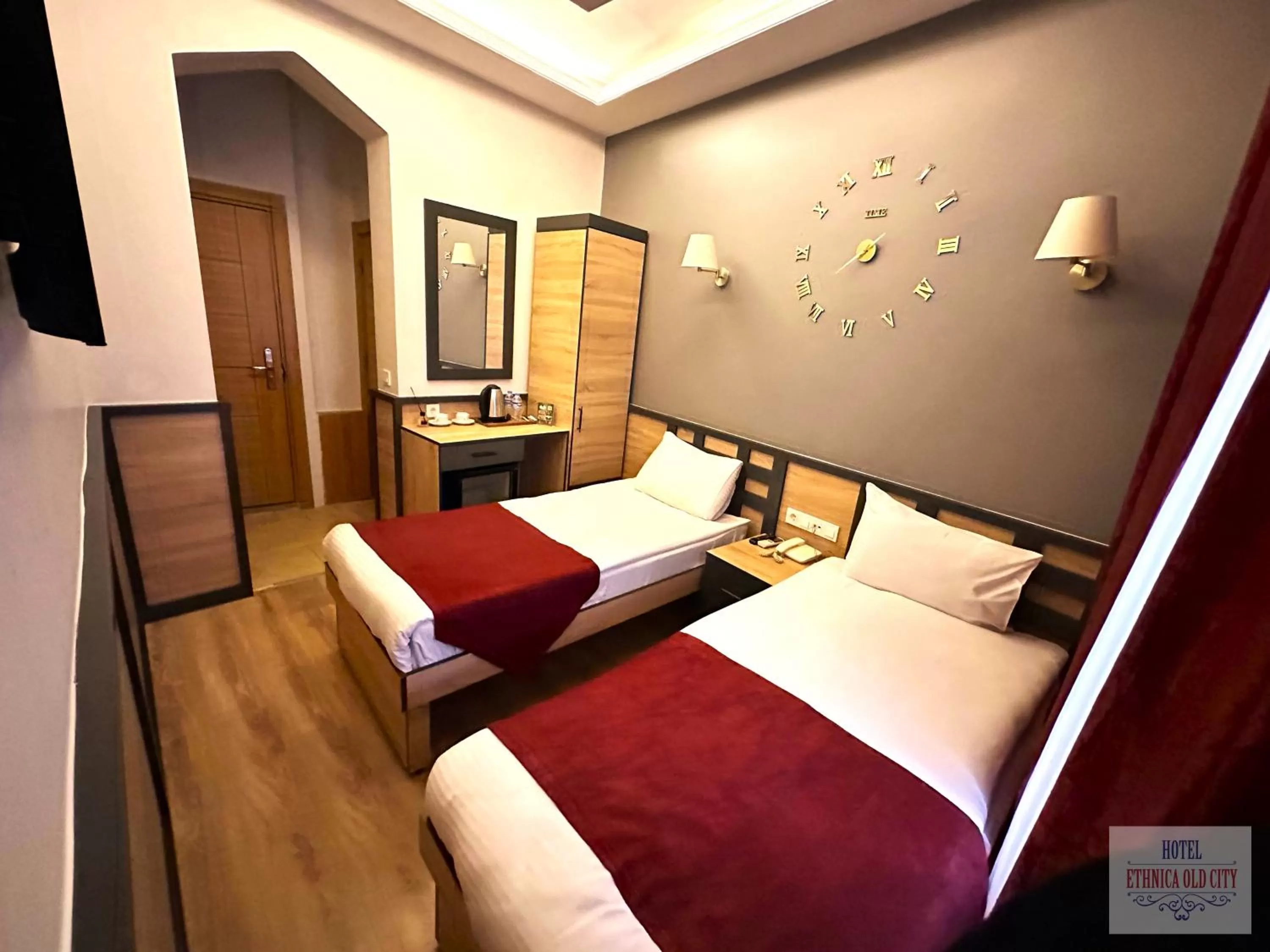 Deluxe Twin Room in Ethnica Hotel Old City