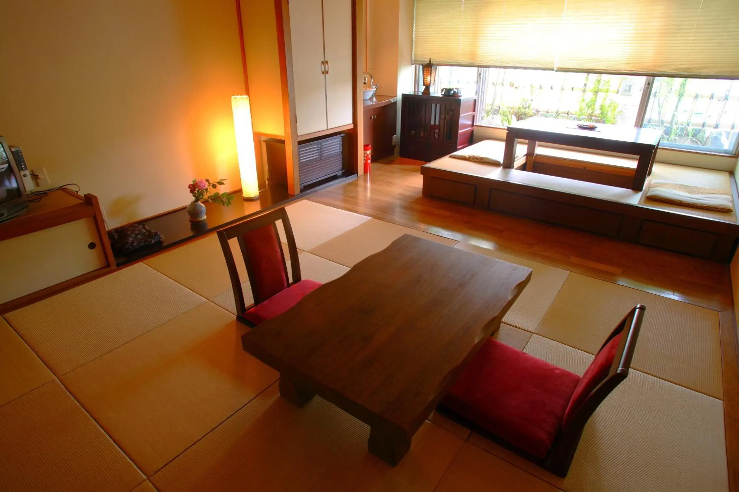 Bedroom, Dining Area in Shibu Onsen Sakaeya