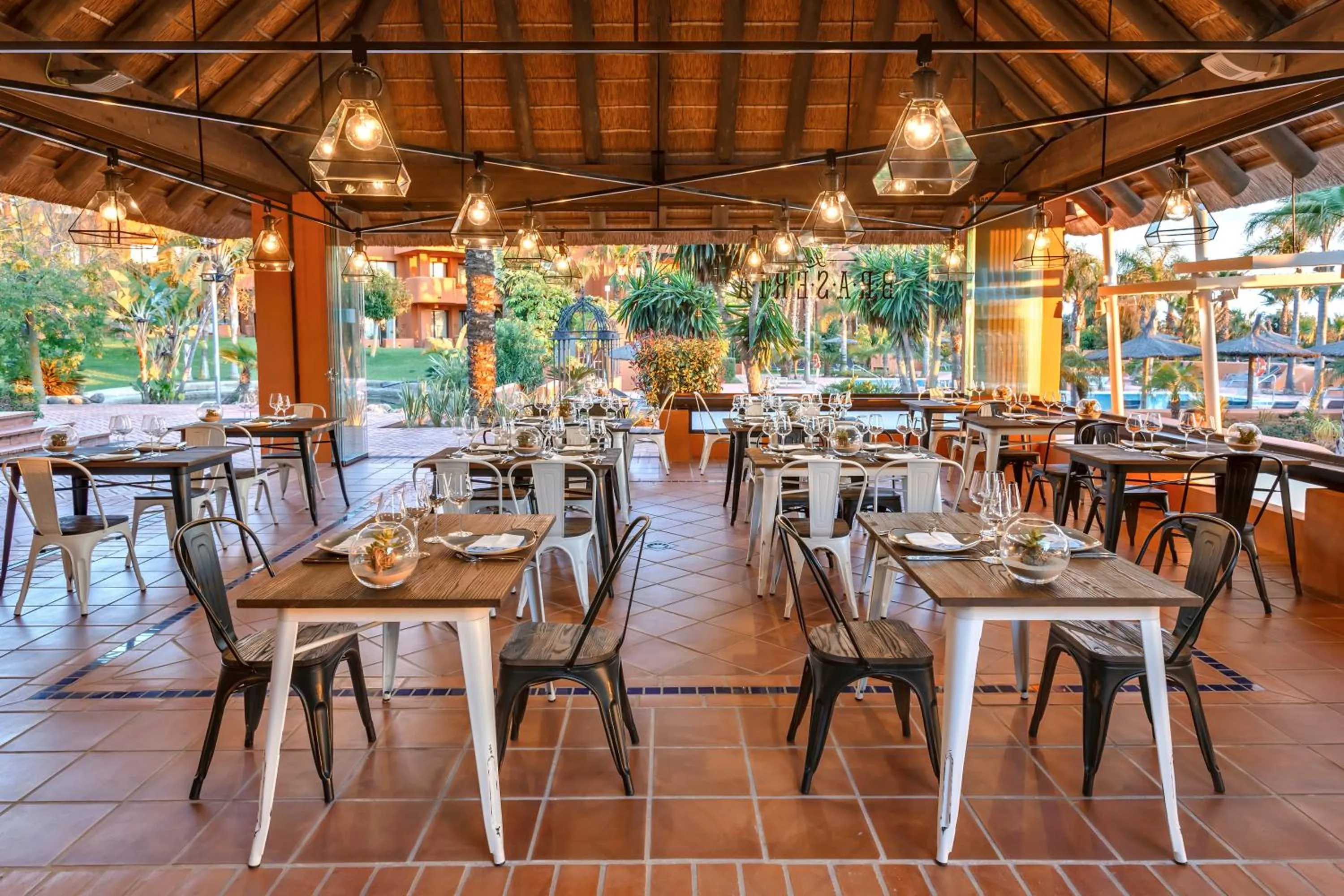 Restaurant/places to eat in Aparthotel Novo Resort
