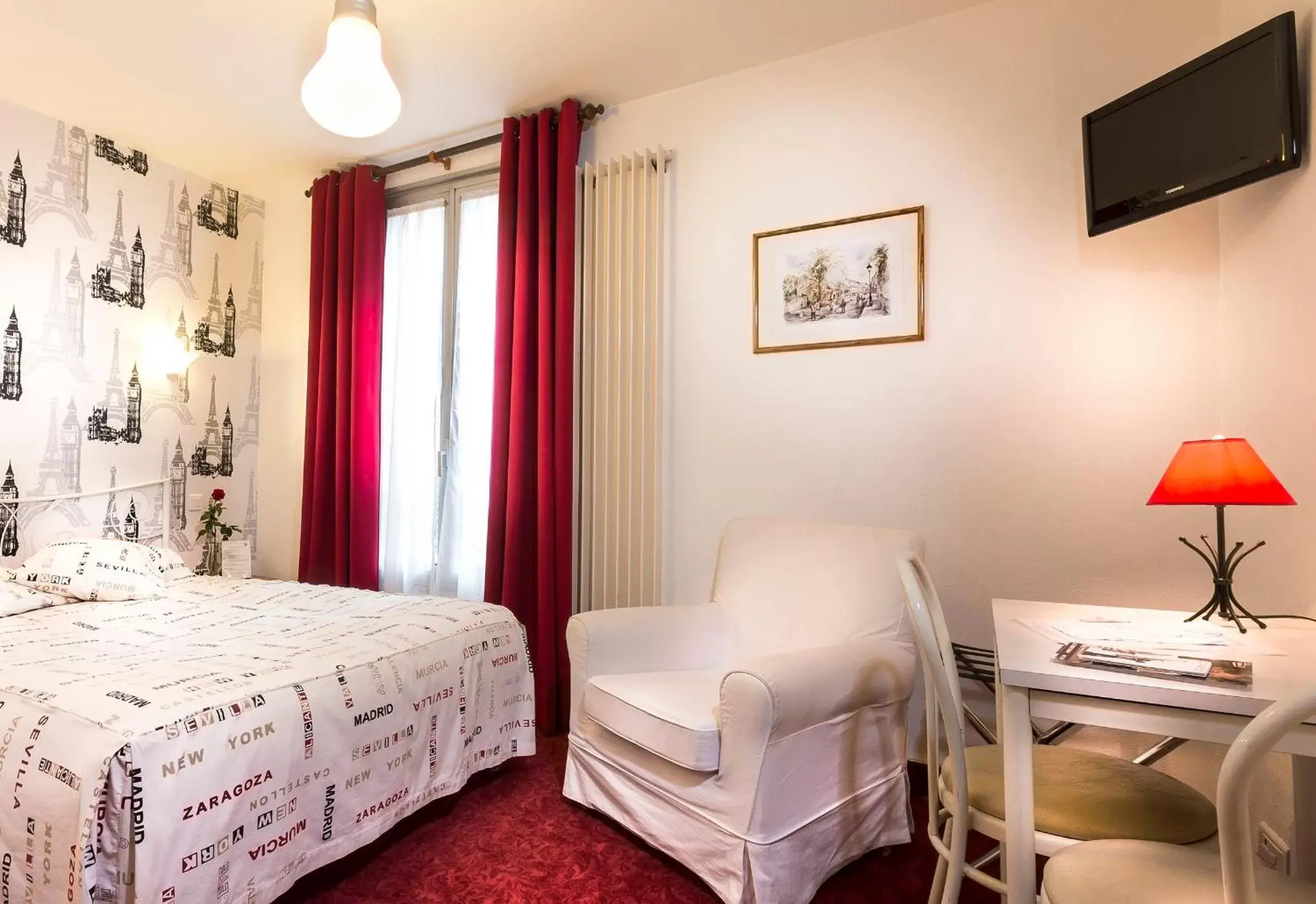 Bed, Room Photo in Hotel Le Clos d'Alésia