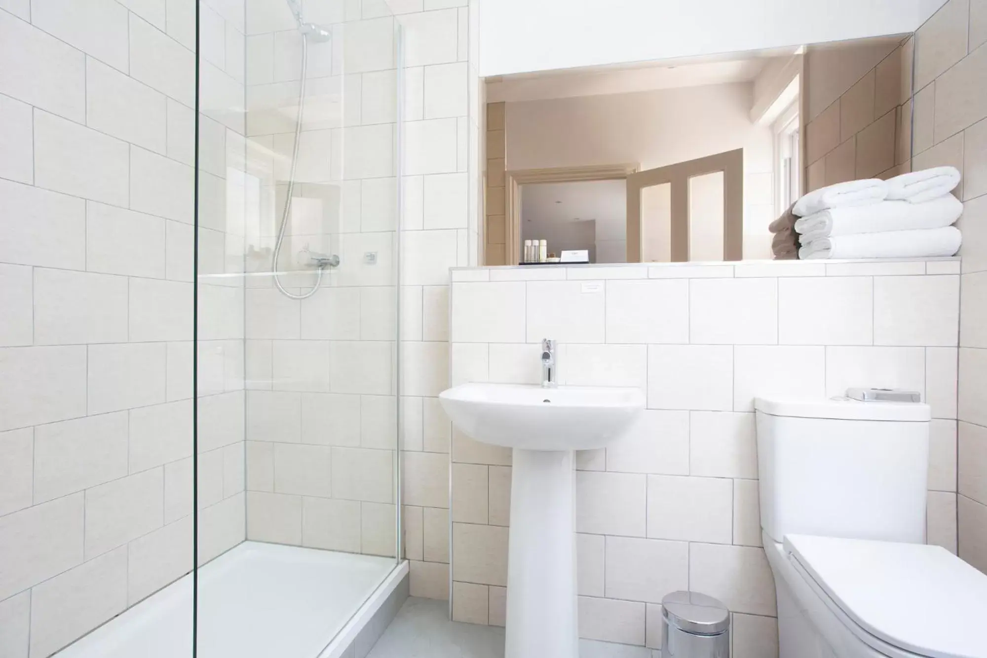 Bathroom in Hotel Continental