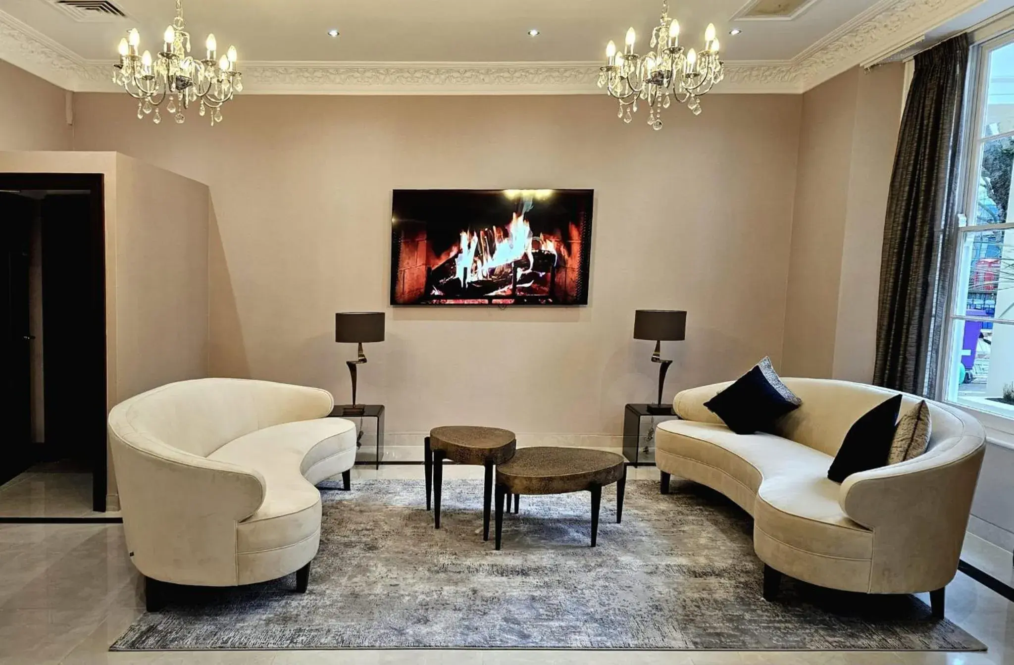 Lobby or reception, Seating Area in Hyde Park International - Member of Park Grand London