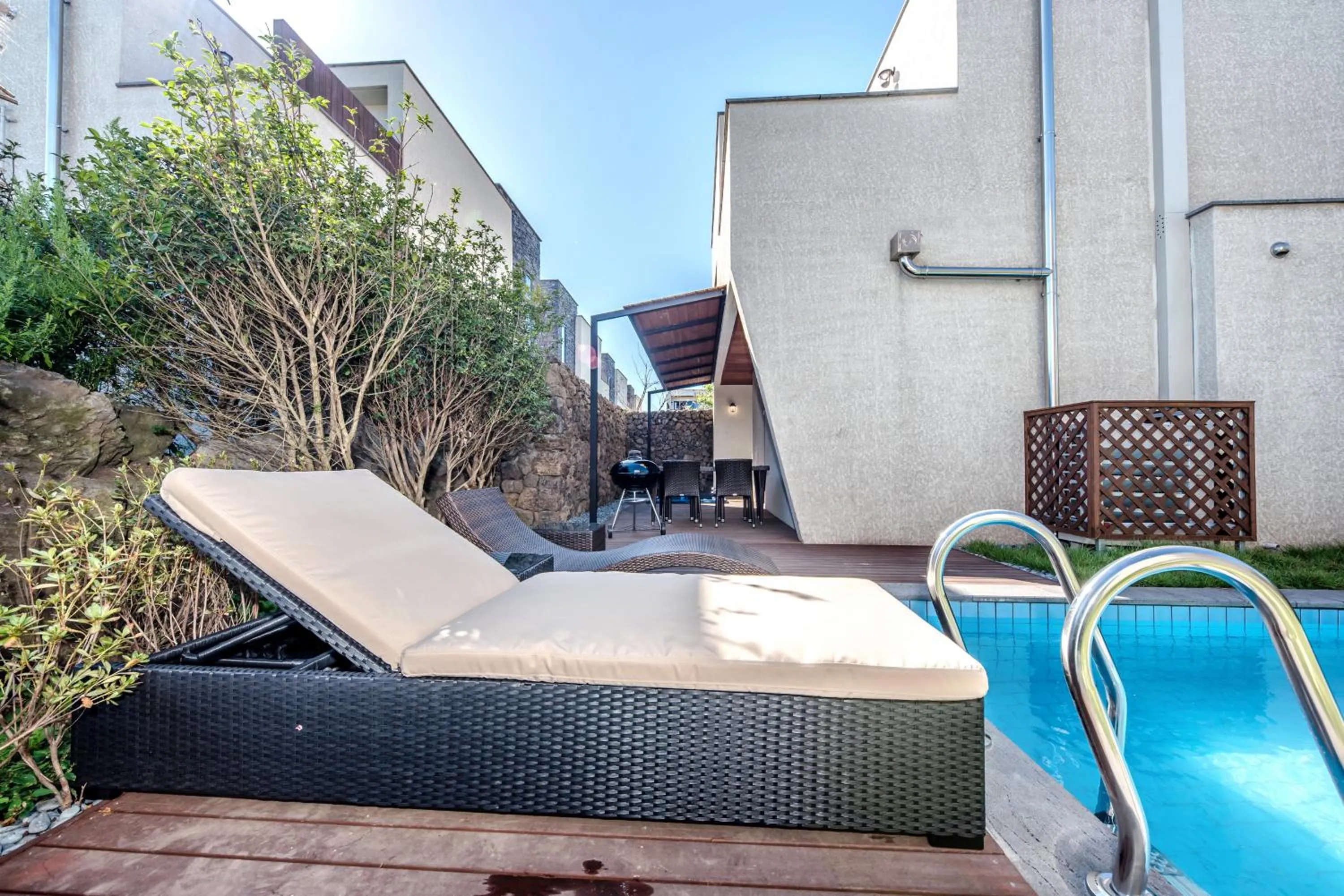 Swimming pool in Arts Spa&Poolvilla