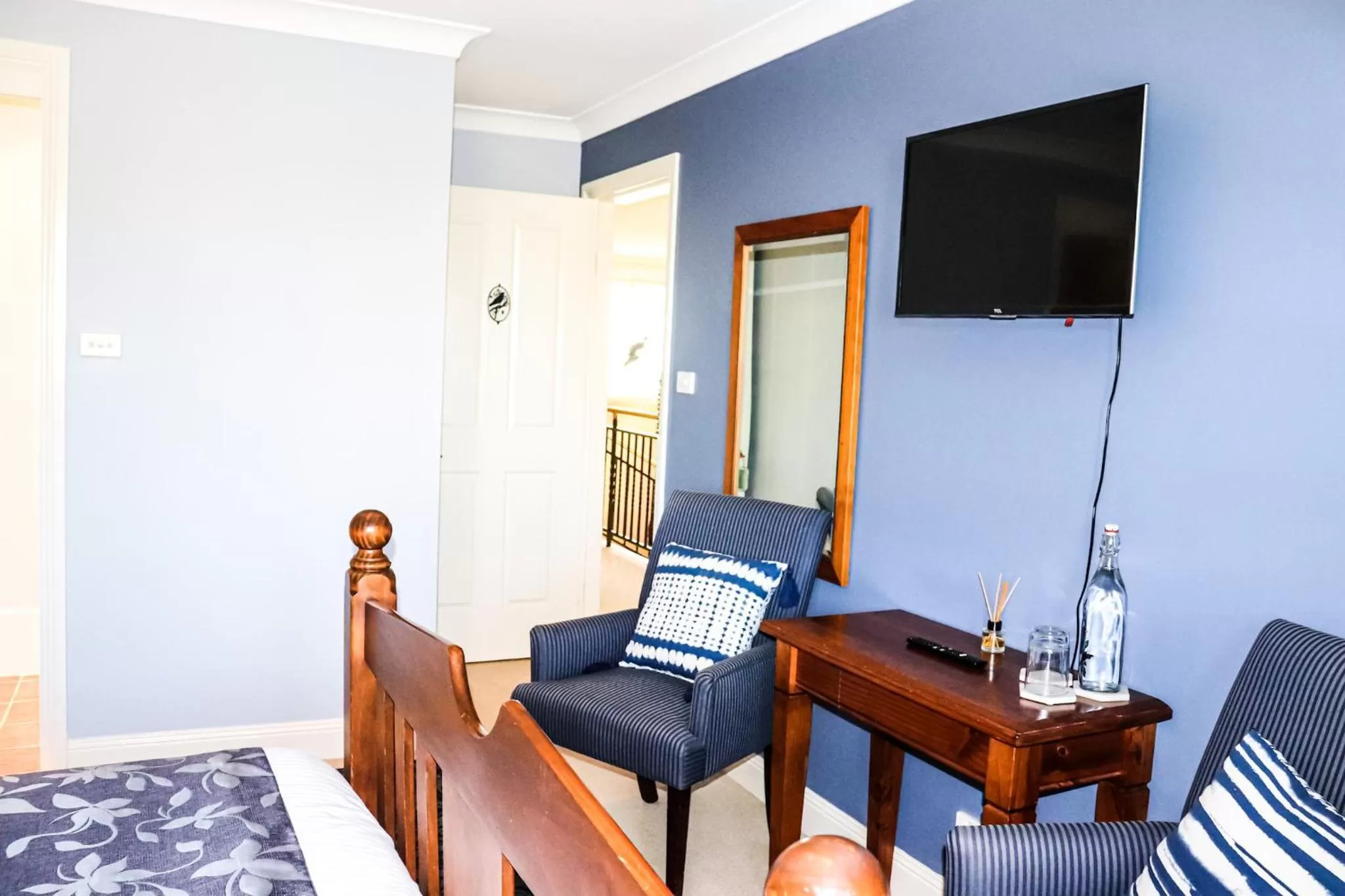 TV/Entertainment Center in Plumes Boutique Bed & Breakfast