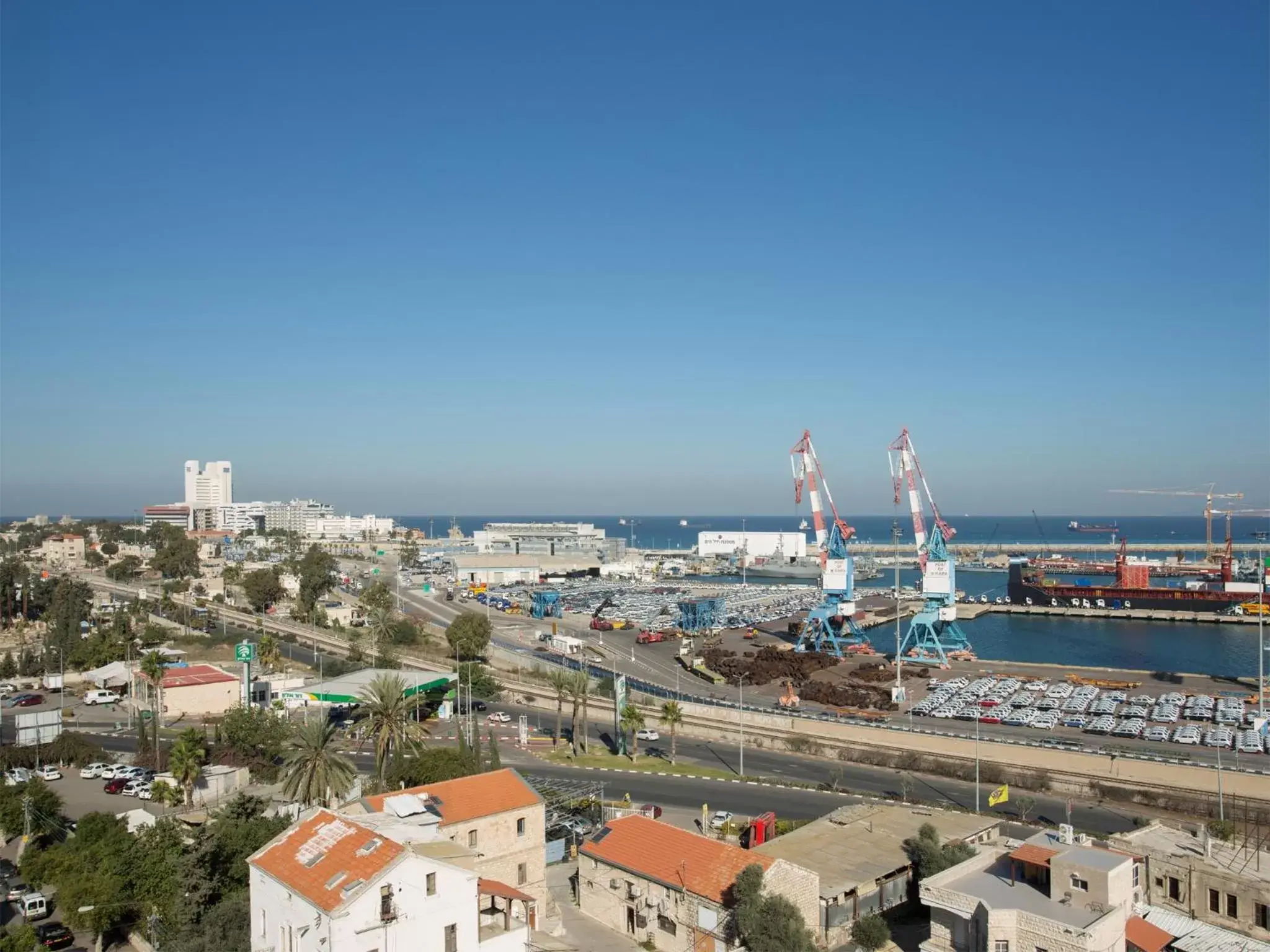 Nearby landmark, Bird's-eye View in Golden Crown Haifa