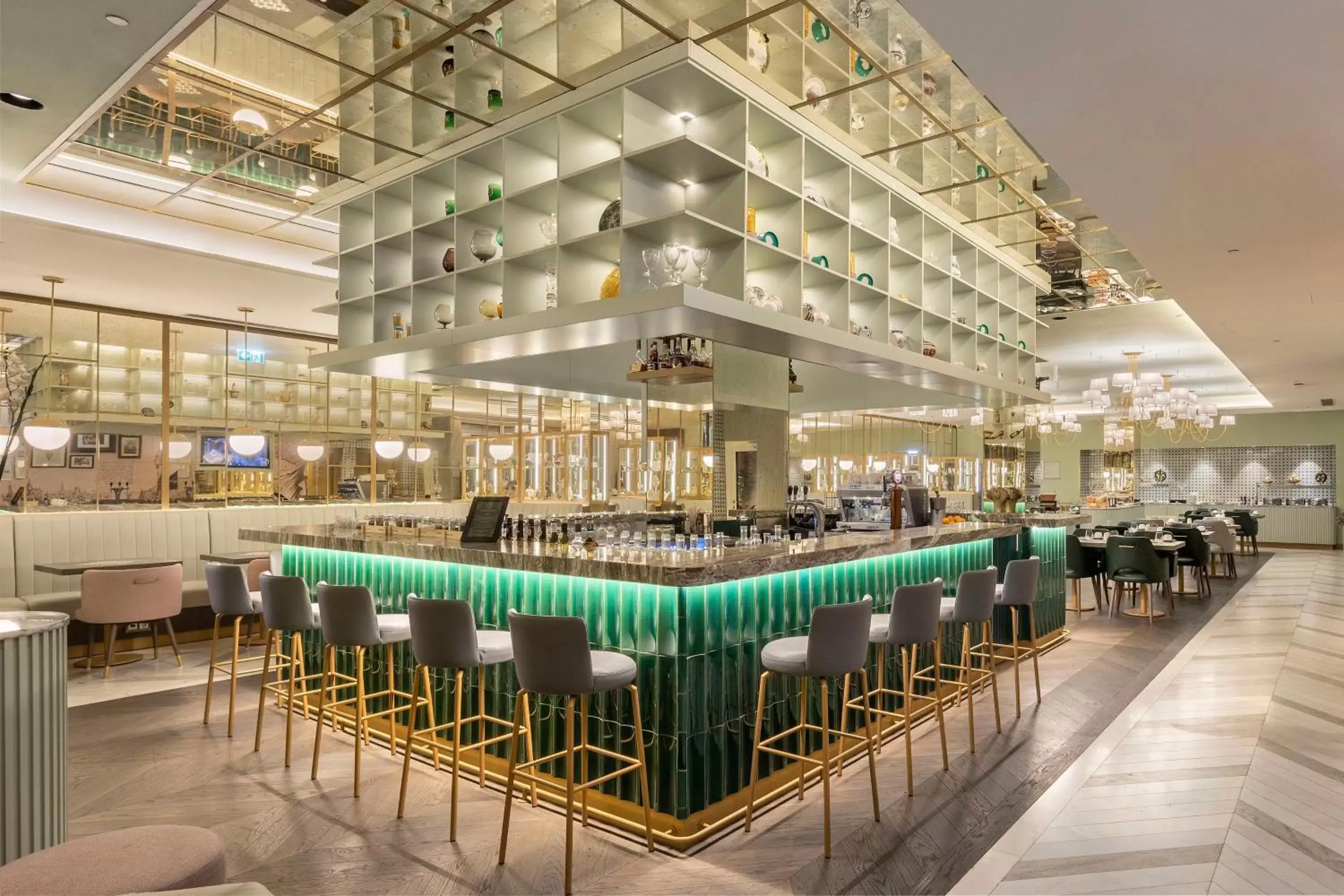 Lounge or bar, Banquet Facilities in The Emerald House Lisbon - Curio Collection By Hilton