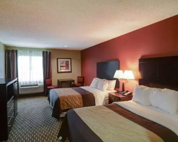 Double Room with Two Double Beds - Non-Smoking in Quality Inn & Suites Pine Bluff AR