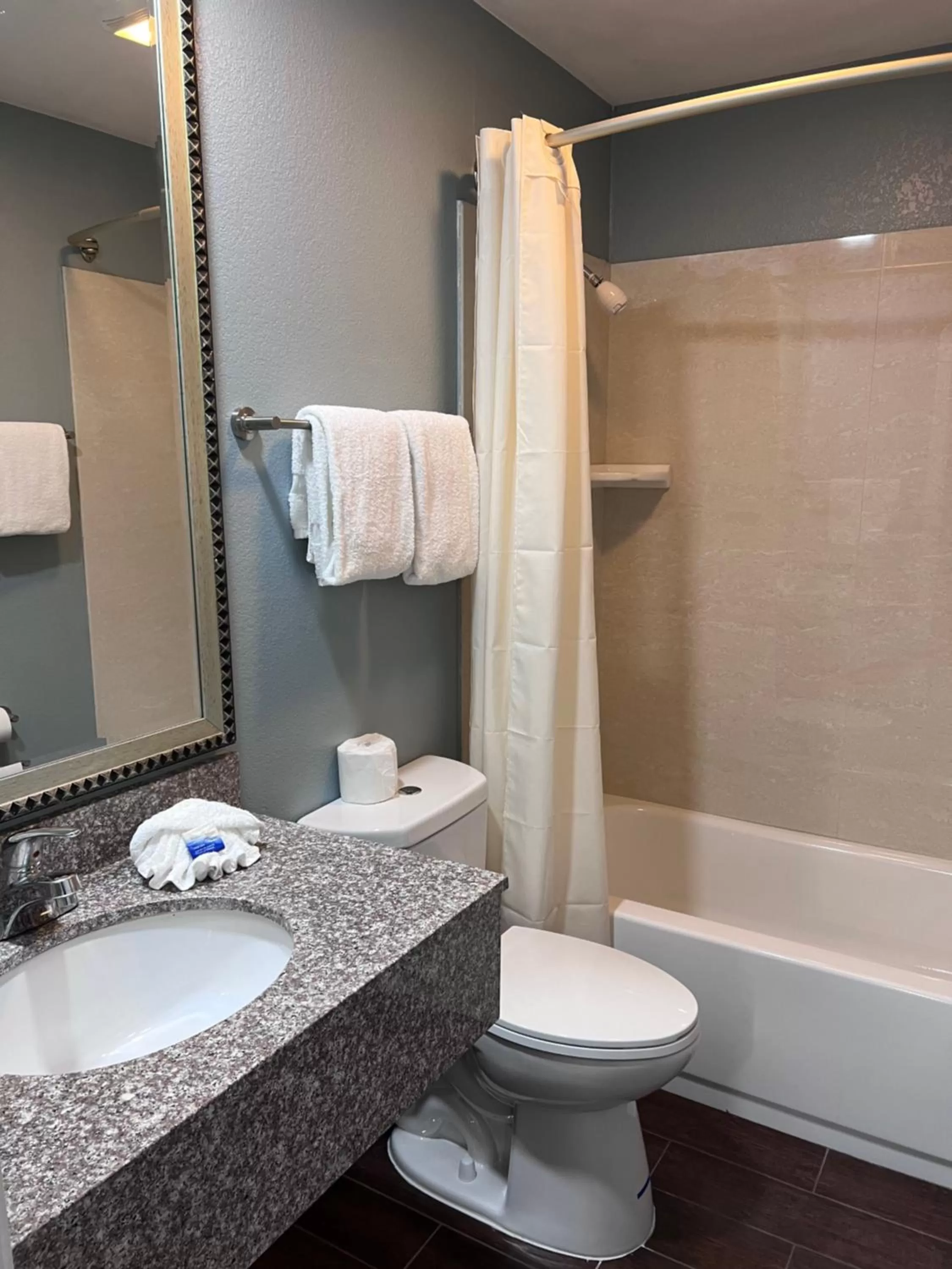 Bathroom in Surf City Inn & Suites