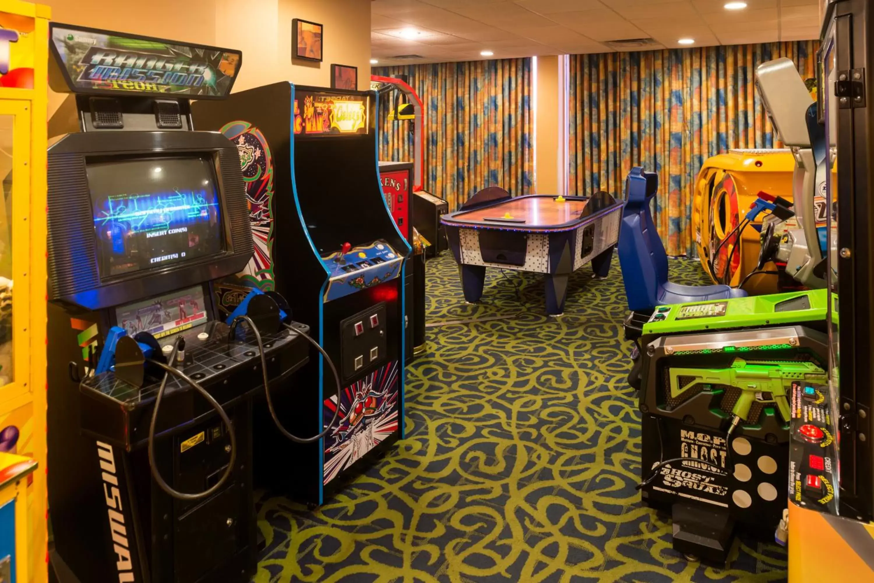 Game Room, Casino in Holiday Inn & Suites Orlando SW - Celebration Area, an IHG Hotel