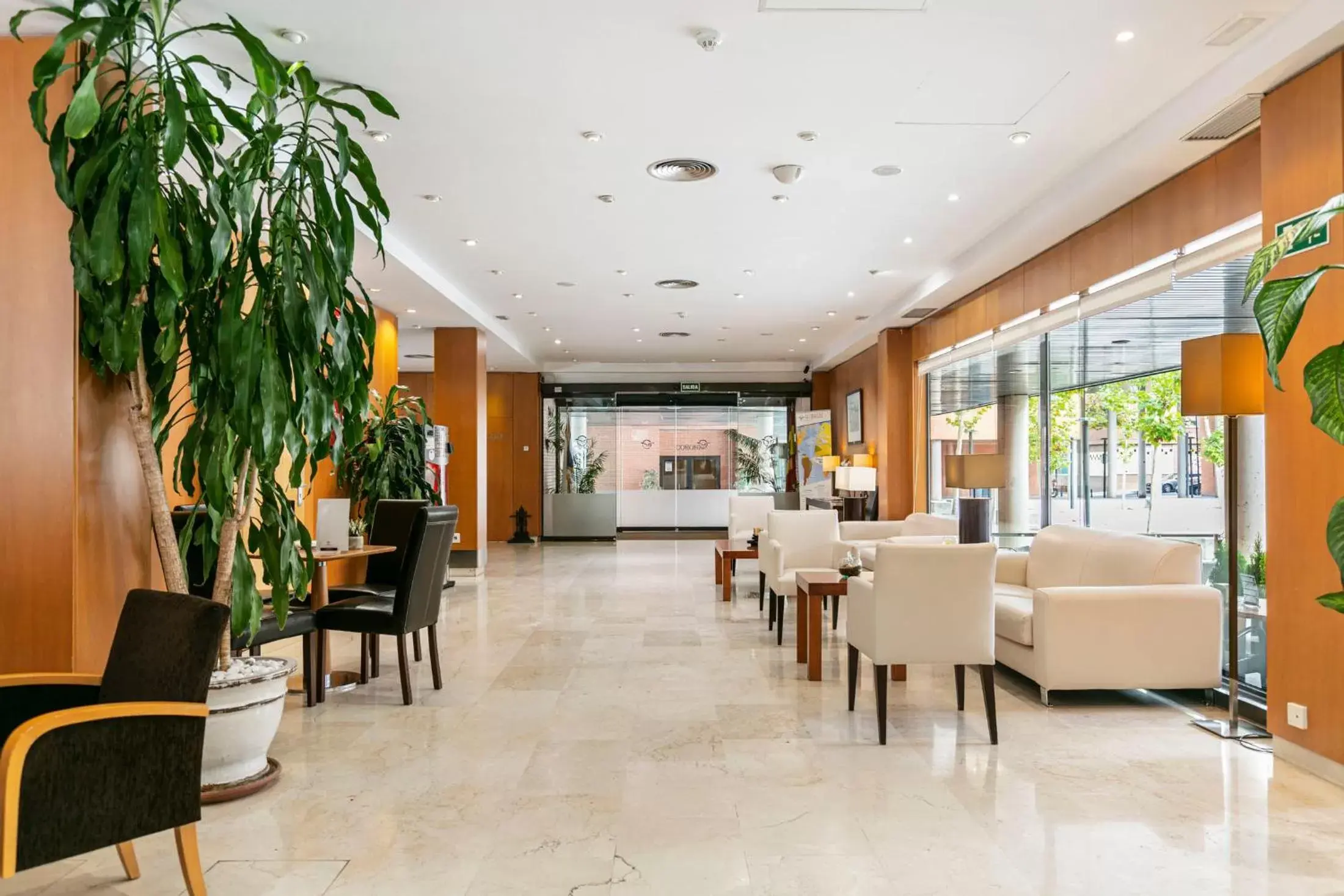 Lobby or reception, Restaurant/Places to Eat in Globales de los Reyes