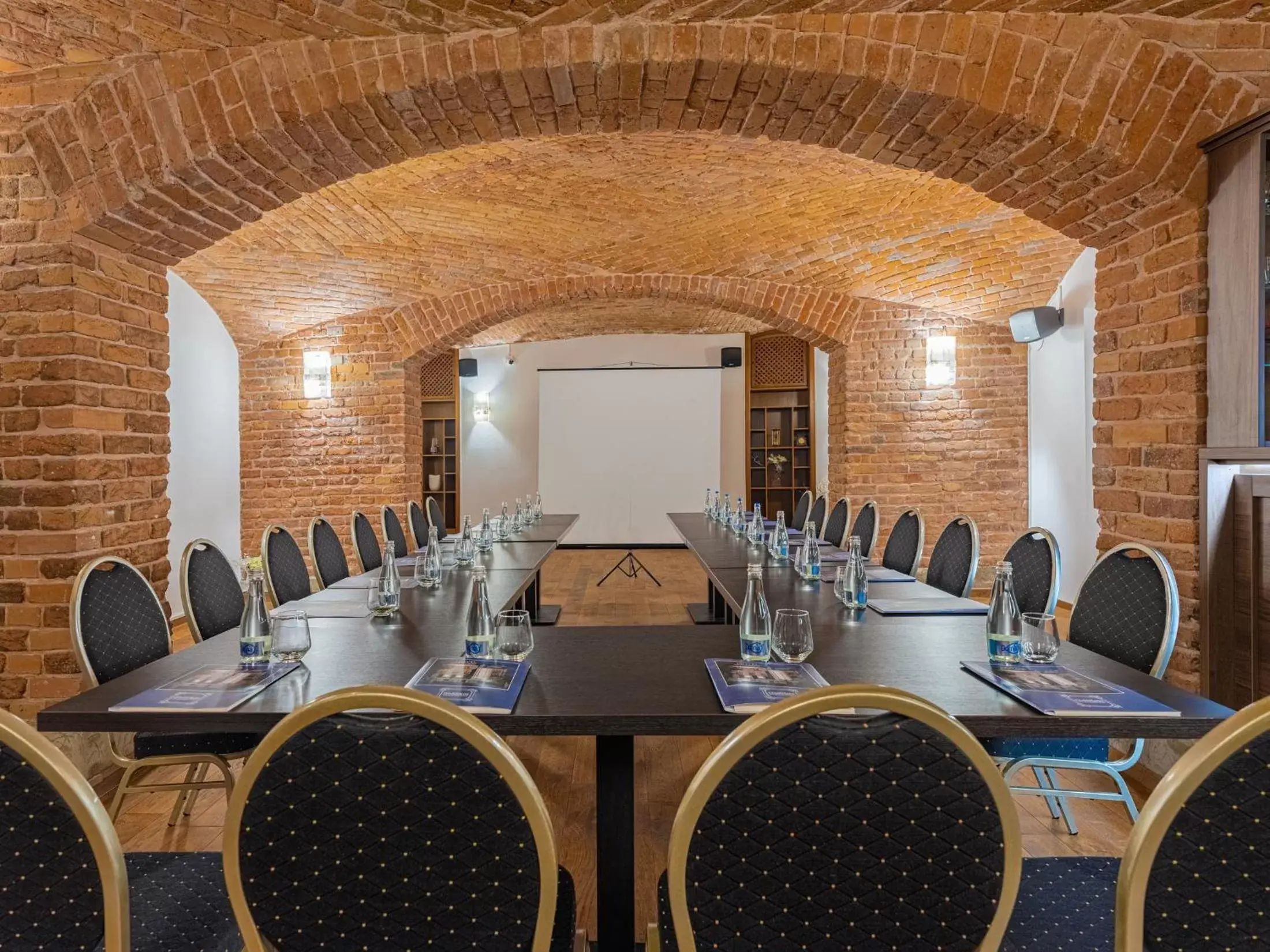 Business facilities in Concorde Old Bucharest Hotel