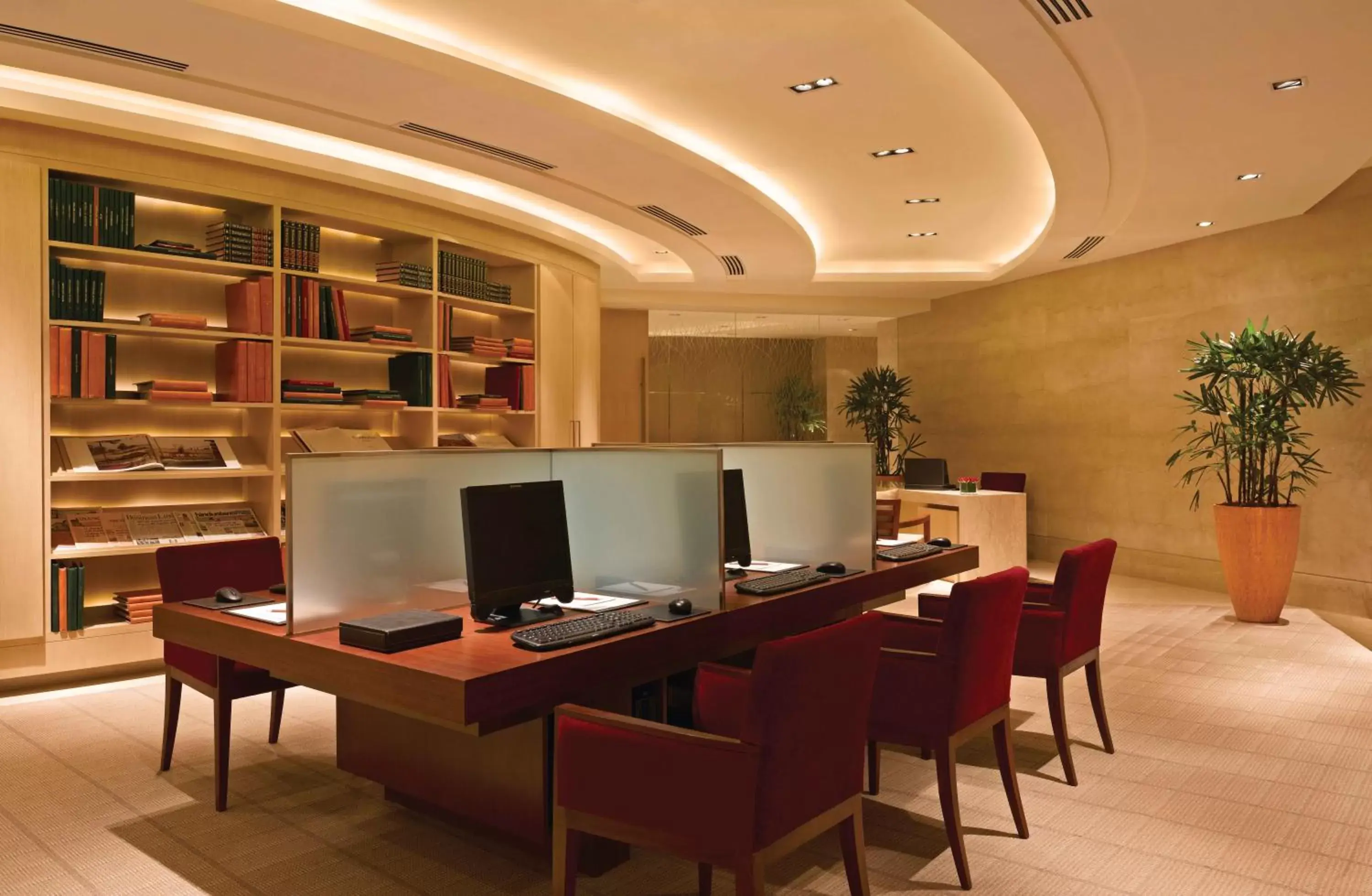 Business facilities in Trident Bandra Kurla