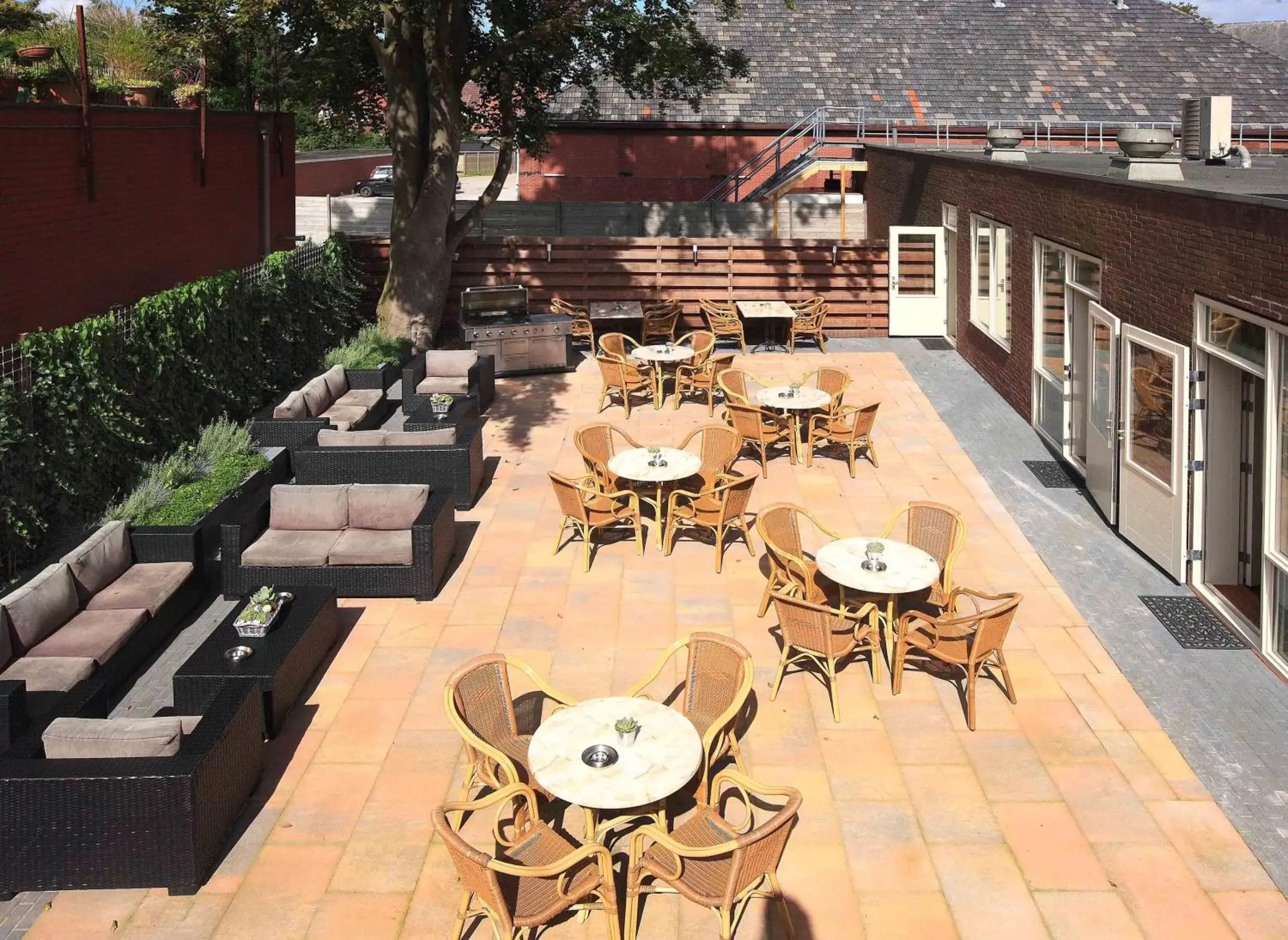 BBQ facilities, Restaurant/Places to Eat in Hotel Parkzicht