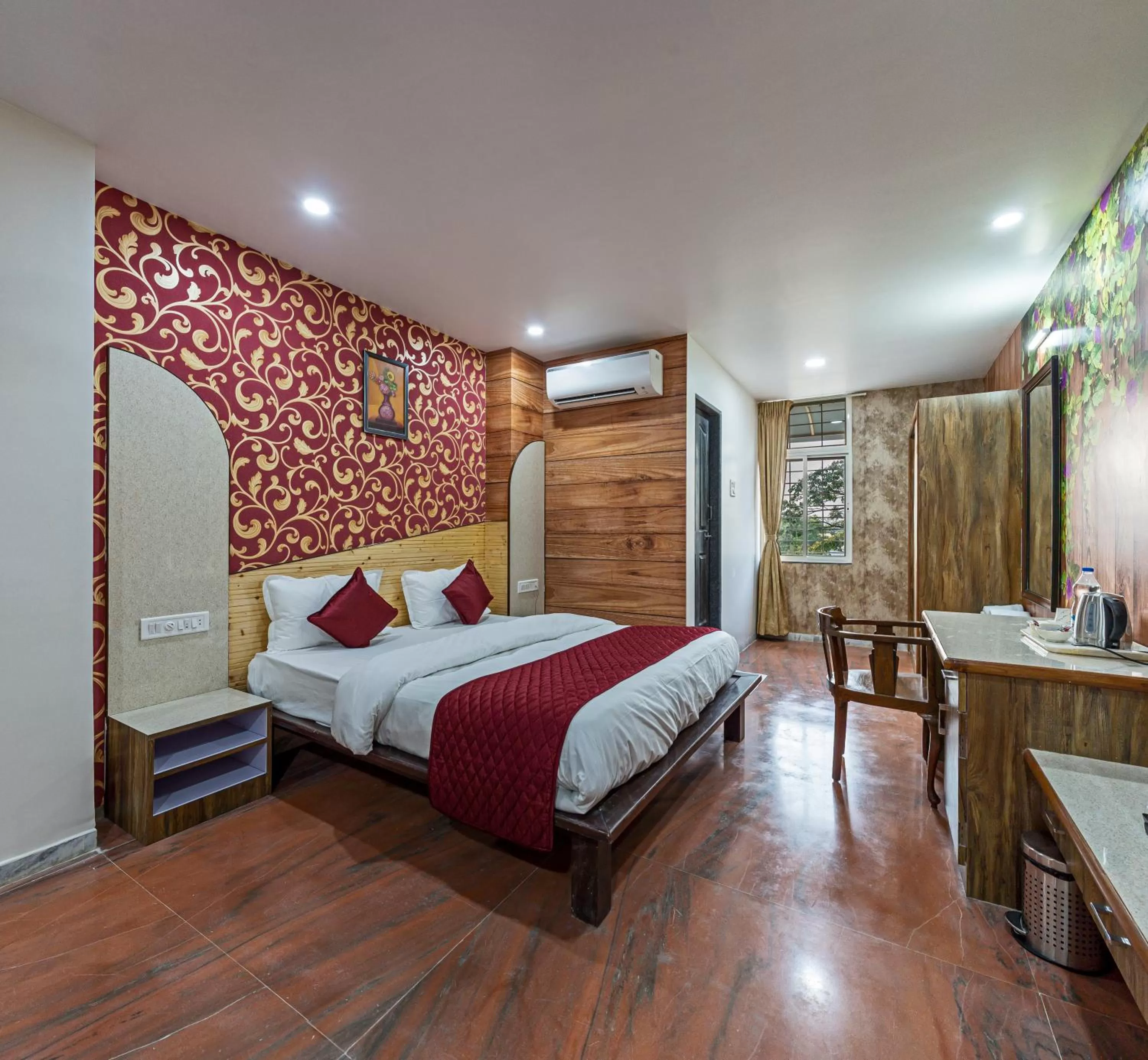 View (from property/room), Bed in Hotel Blooming Soul